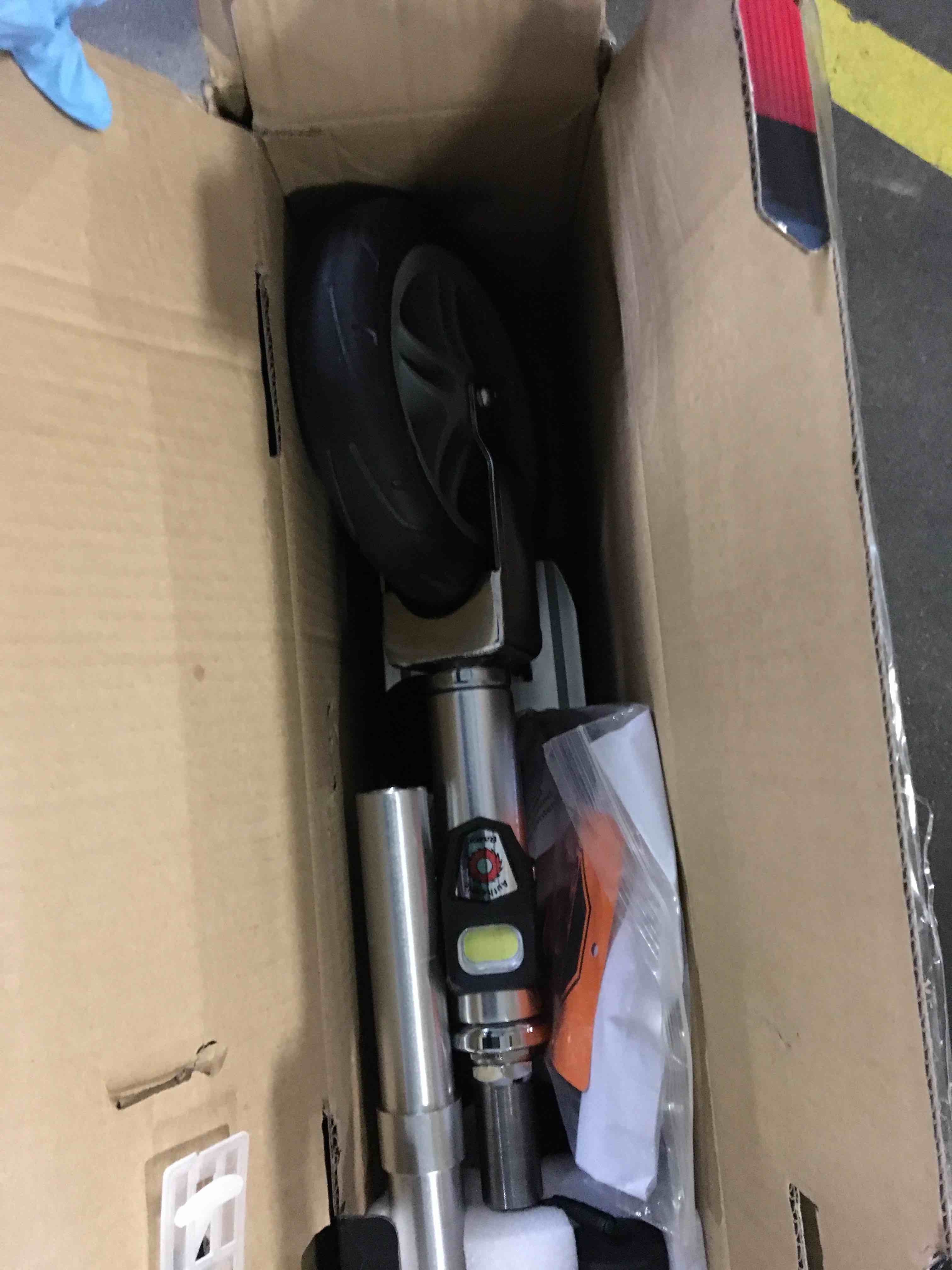https://s3.amazonaws.com/lotting-images-prod/bidfta/RED5436486_1700143855854.jpeg