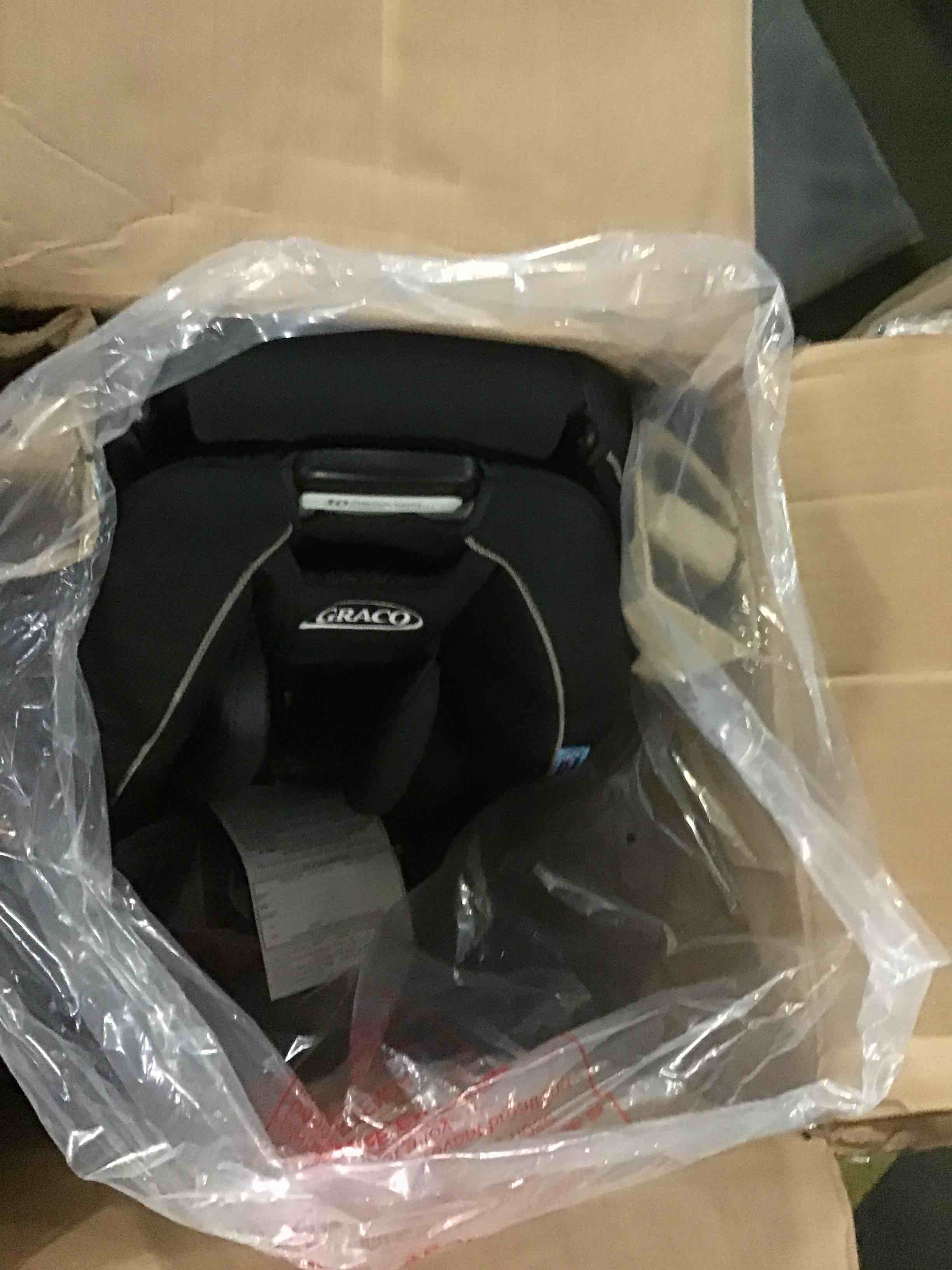 https://s3.amazonaws.com/lotting-images-prod/bidfta/RED5437053_1701093619282.jpeg