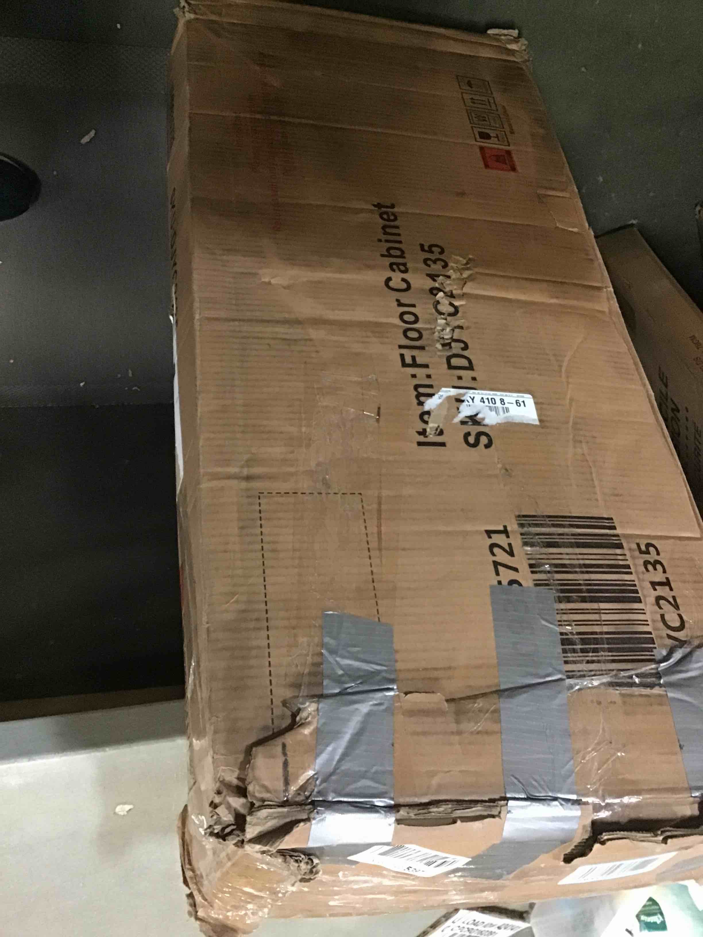 https://s3.amazonaws.com/lotting-images-prod/bidfta/RED5437410_1701354785870.jpeg