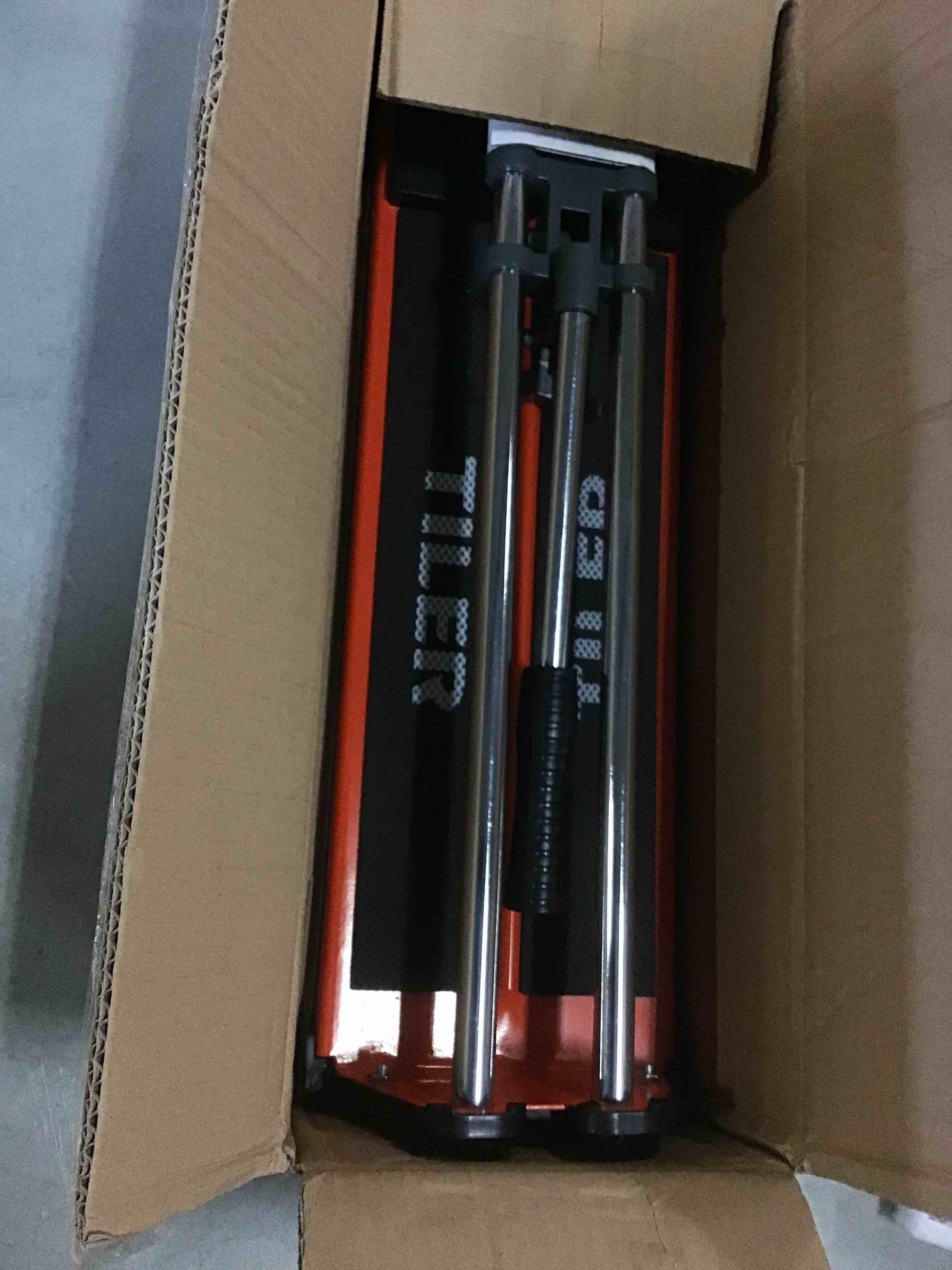 https://s3.amazonaws.com/lotting-images-prod/bidfta/RED5437476_1701364896541.jpeg