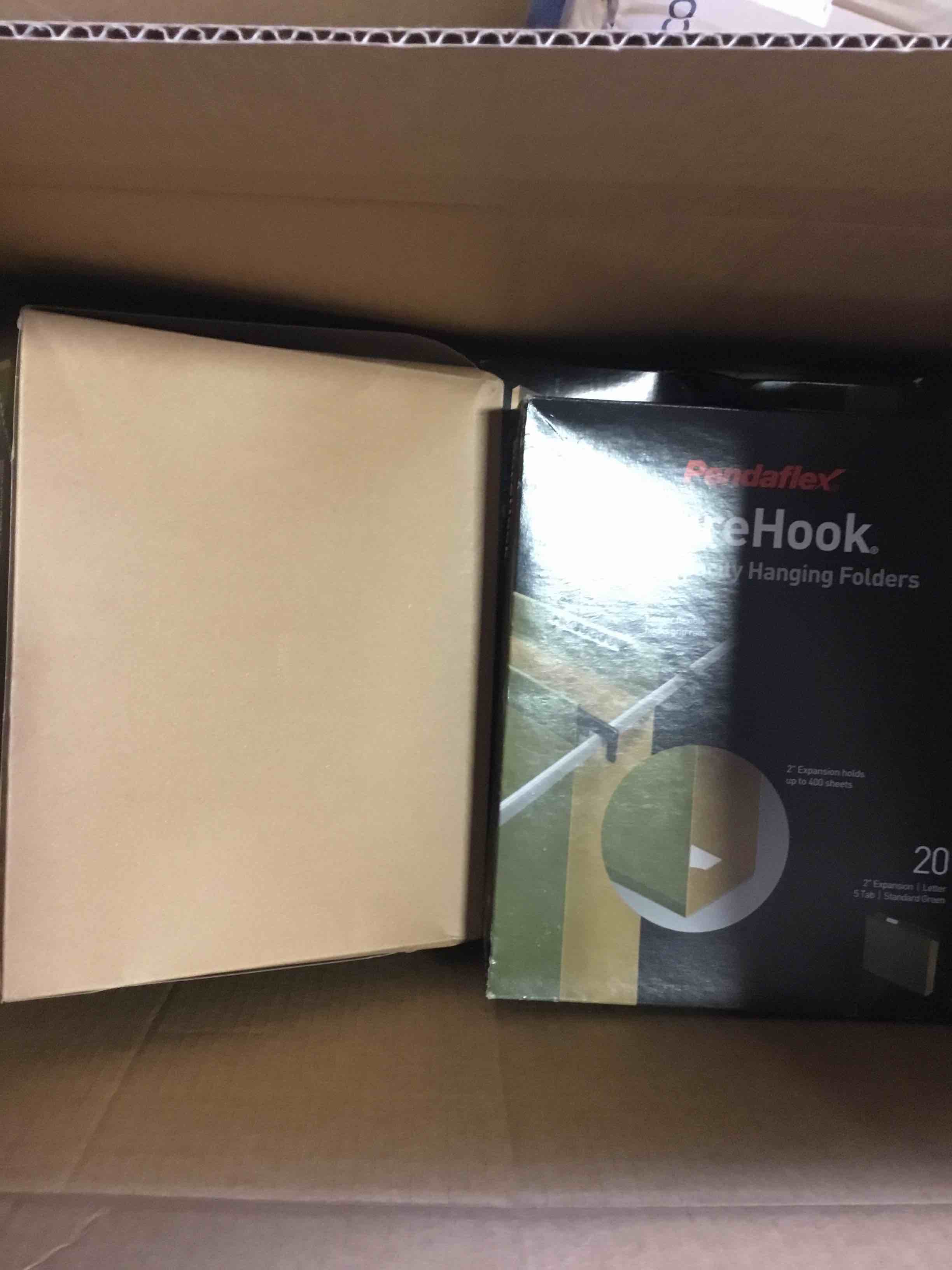 https://s3.amazonaws.com/lotting-images-prod/bidfta/RED5437949_1700162773057.jpeg