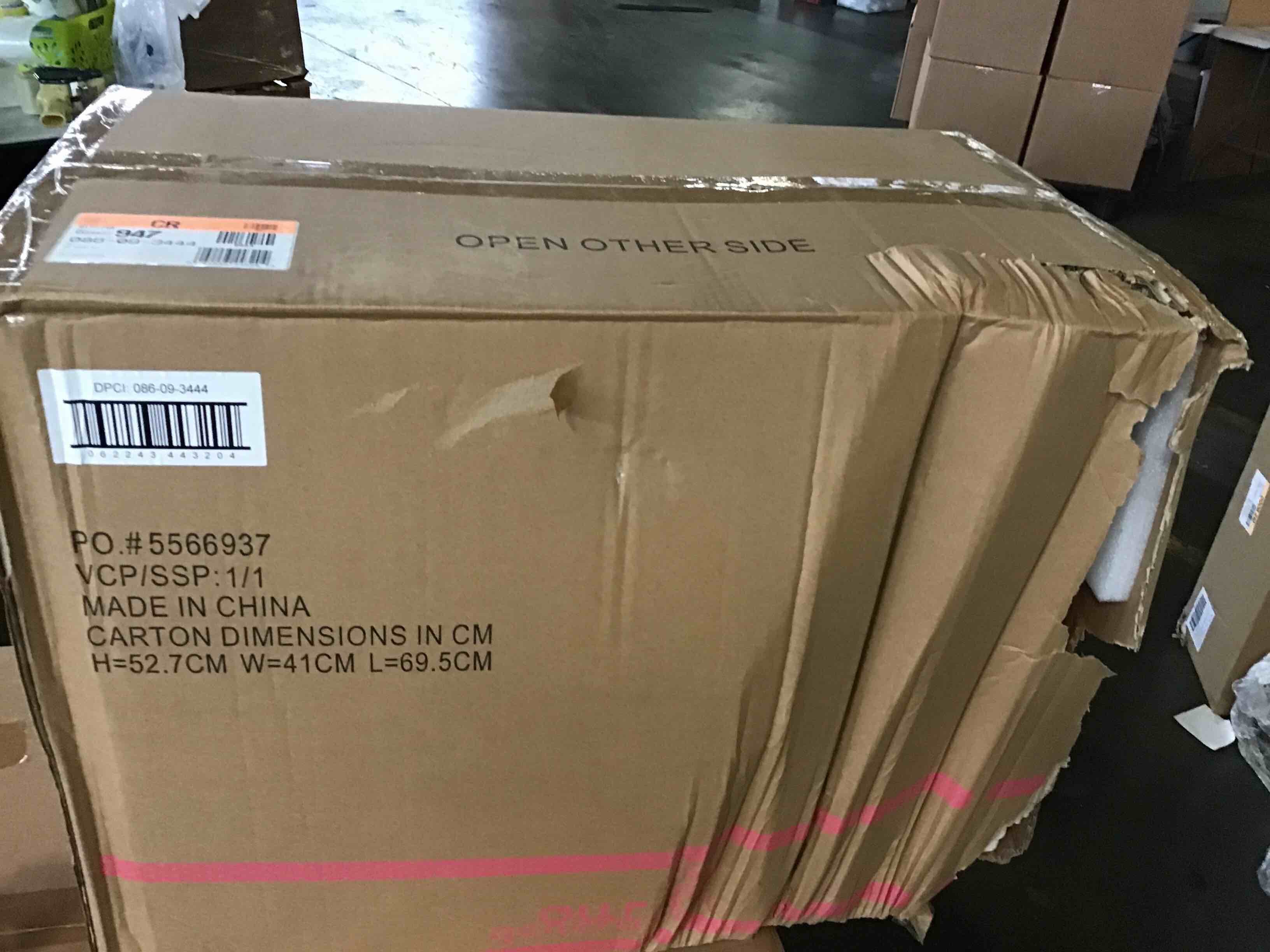 https://s3.amazonaws.com/lotting-images-prod/bidfta/RED5440070_1700580474556.jpeg