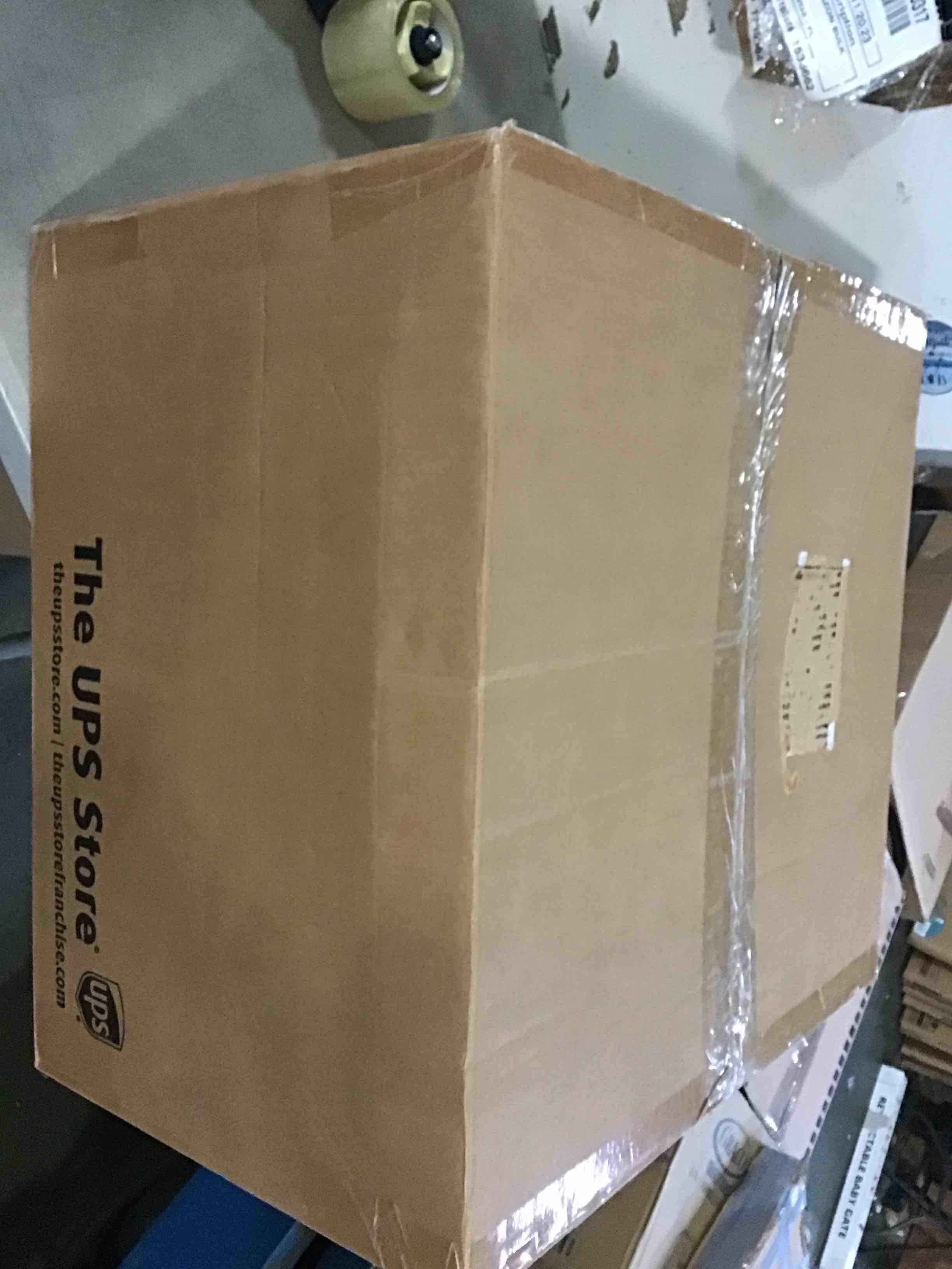 https://s3.amazonaws.com/lotting-images-prod/bidfta/RED5441365_1700580319617.jpeg