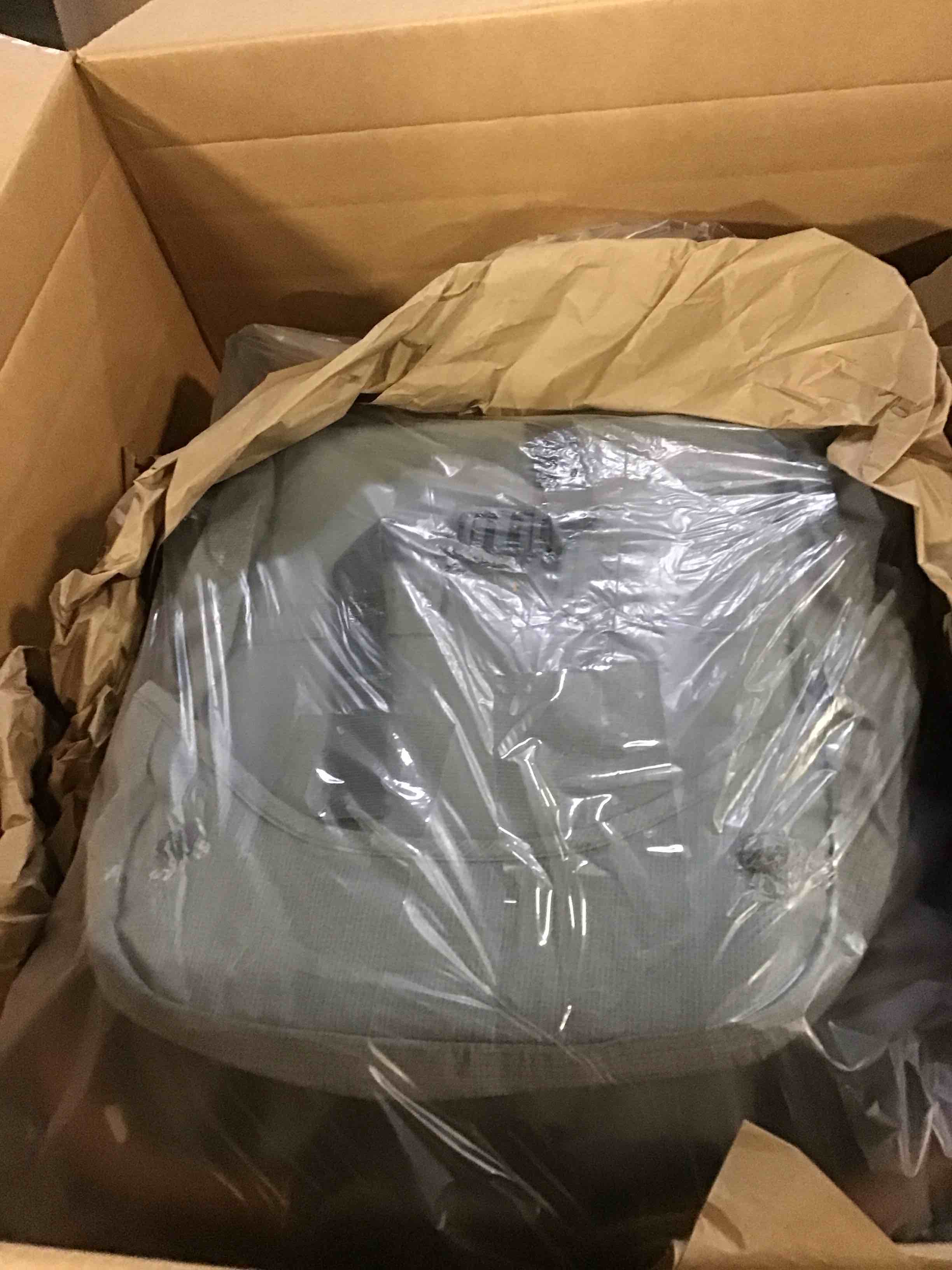 https://s3.amazonaws.com/lotting-images-prod/bidfta/RED5441365_1700580360234.jpeg