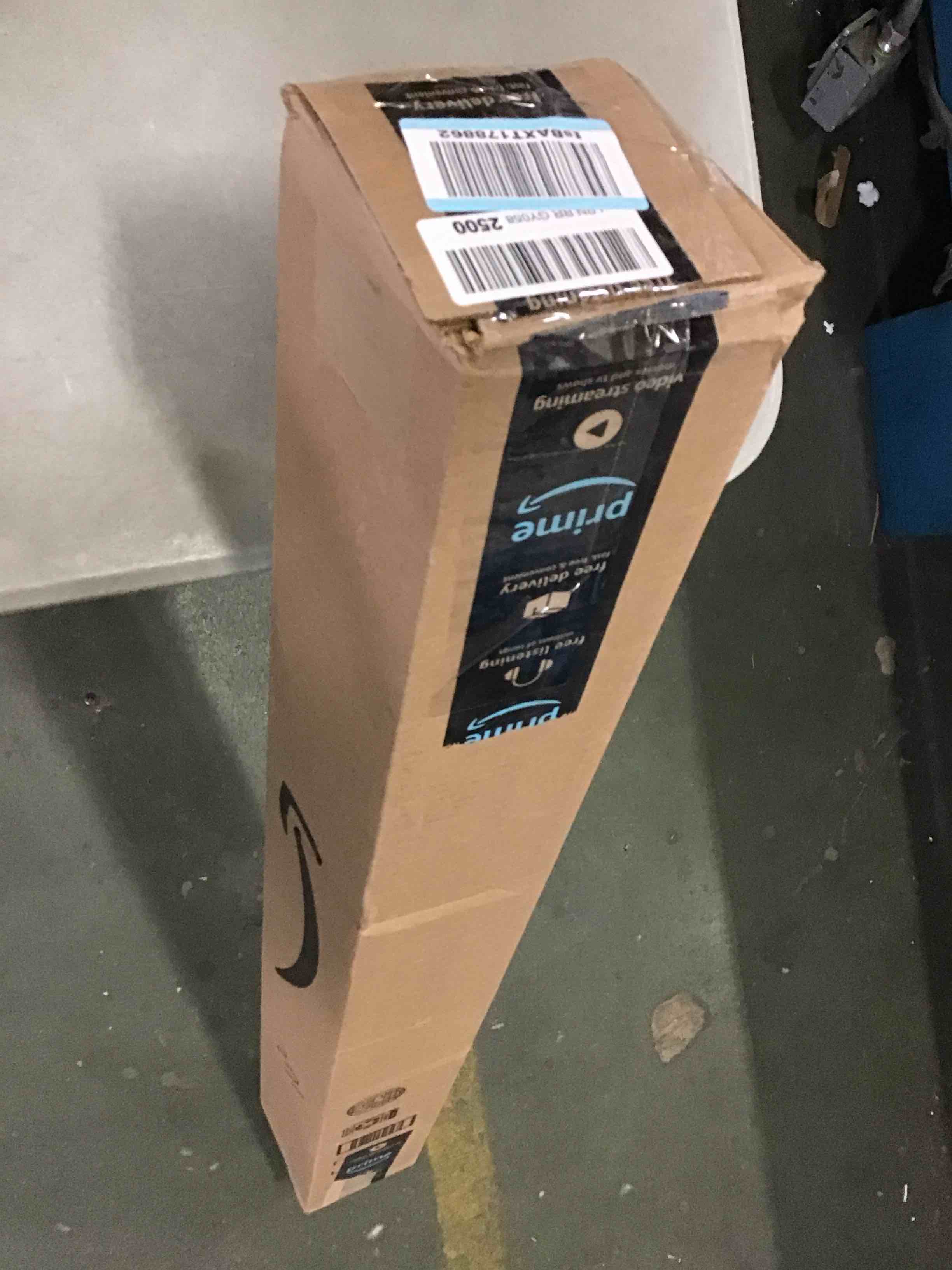 https://s3.amazonaws.com/lotting-images-prod/bidfta/RED5441872_1700841426745.jpeg