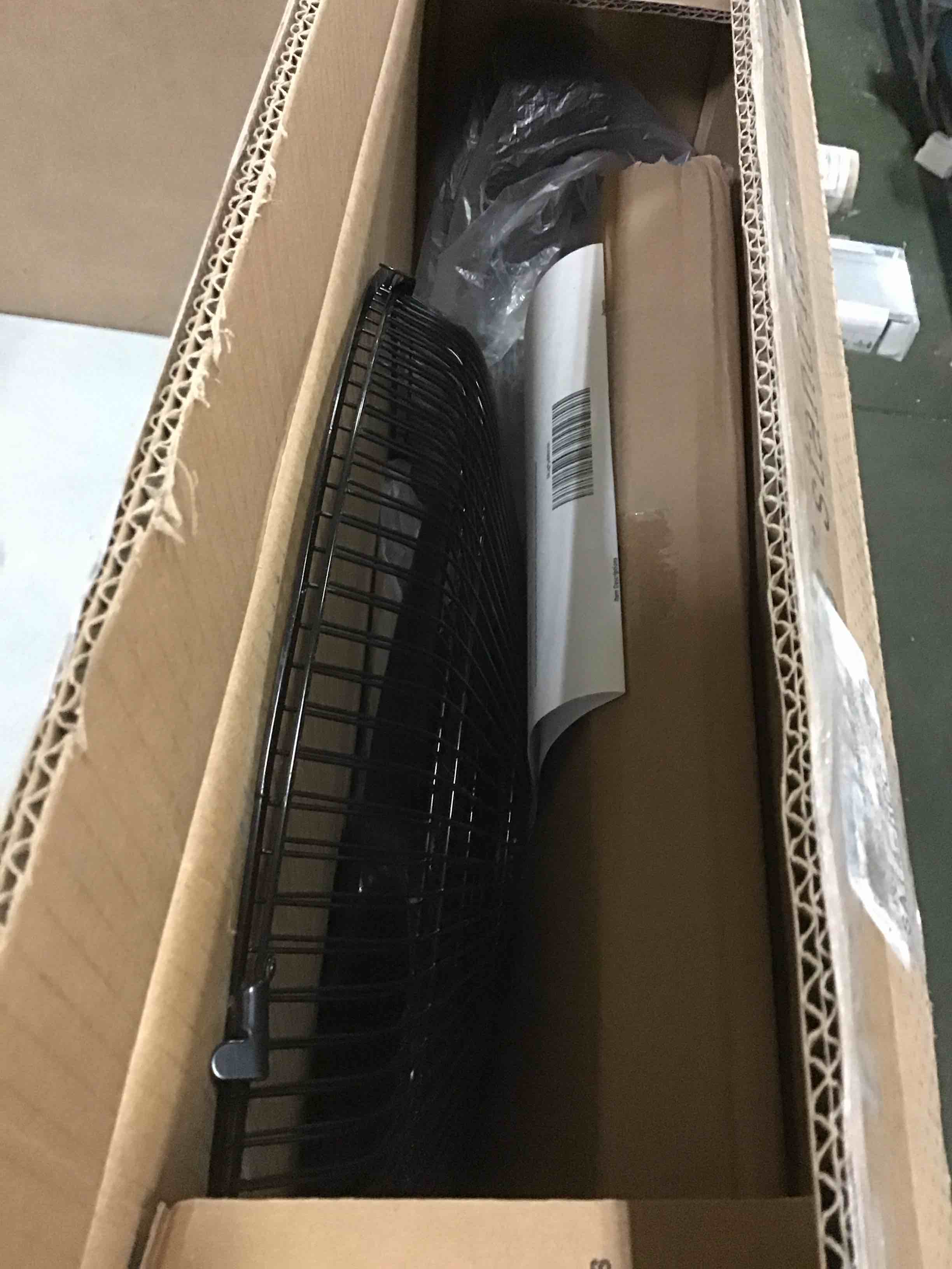 https://s3.amazonaws.com/lotting-images-prod/bidfta/RED5441992_1700858951682.jpeg