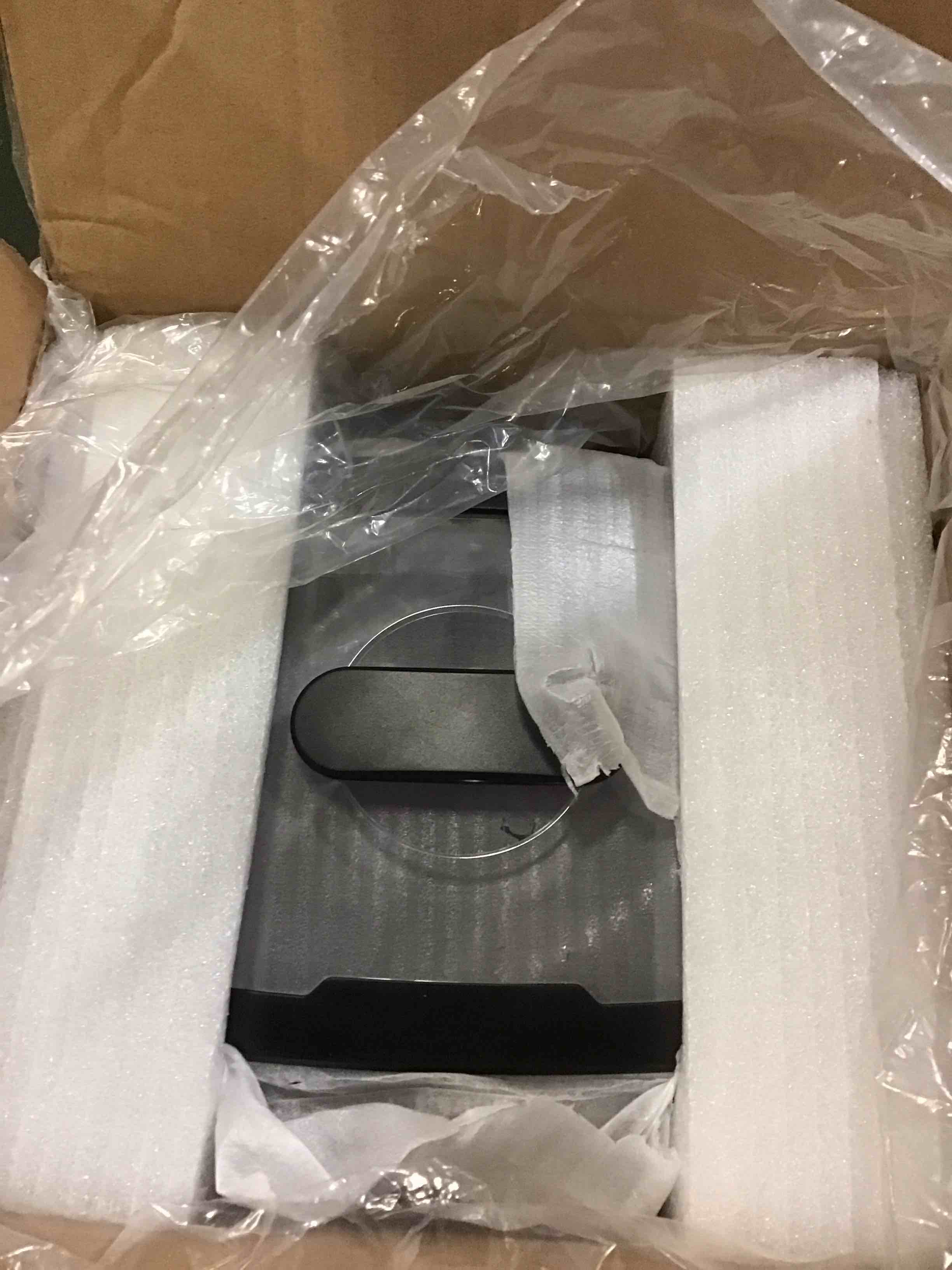 https://s3.amazonaws.com/lotting-images-prod/bidfta/RED5442092_1701099247170.jpeg