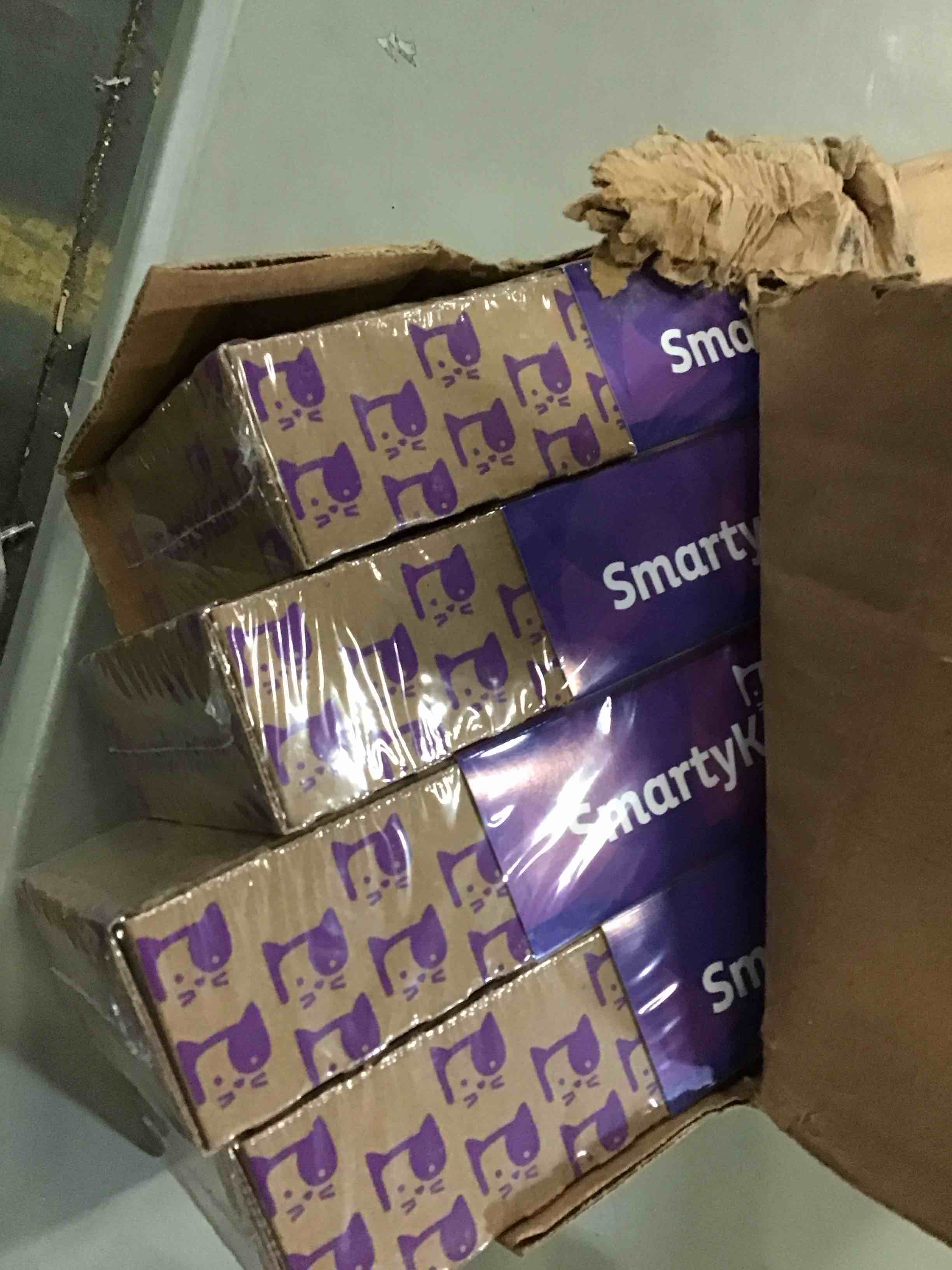 https://s3.amazonaws.com/lotting-images-prod/bidfta/RED5442177_1701109075472.jpeg