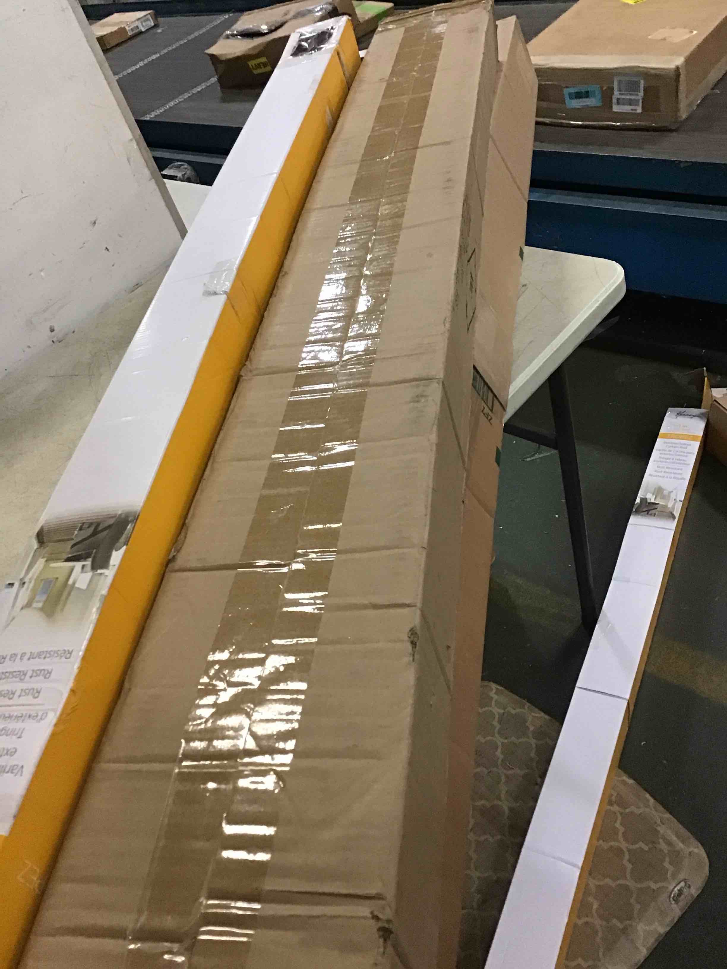 Assorted of  Products for the Maintenance or Decoration of the Home (it can include a variety of sizes and models)