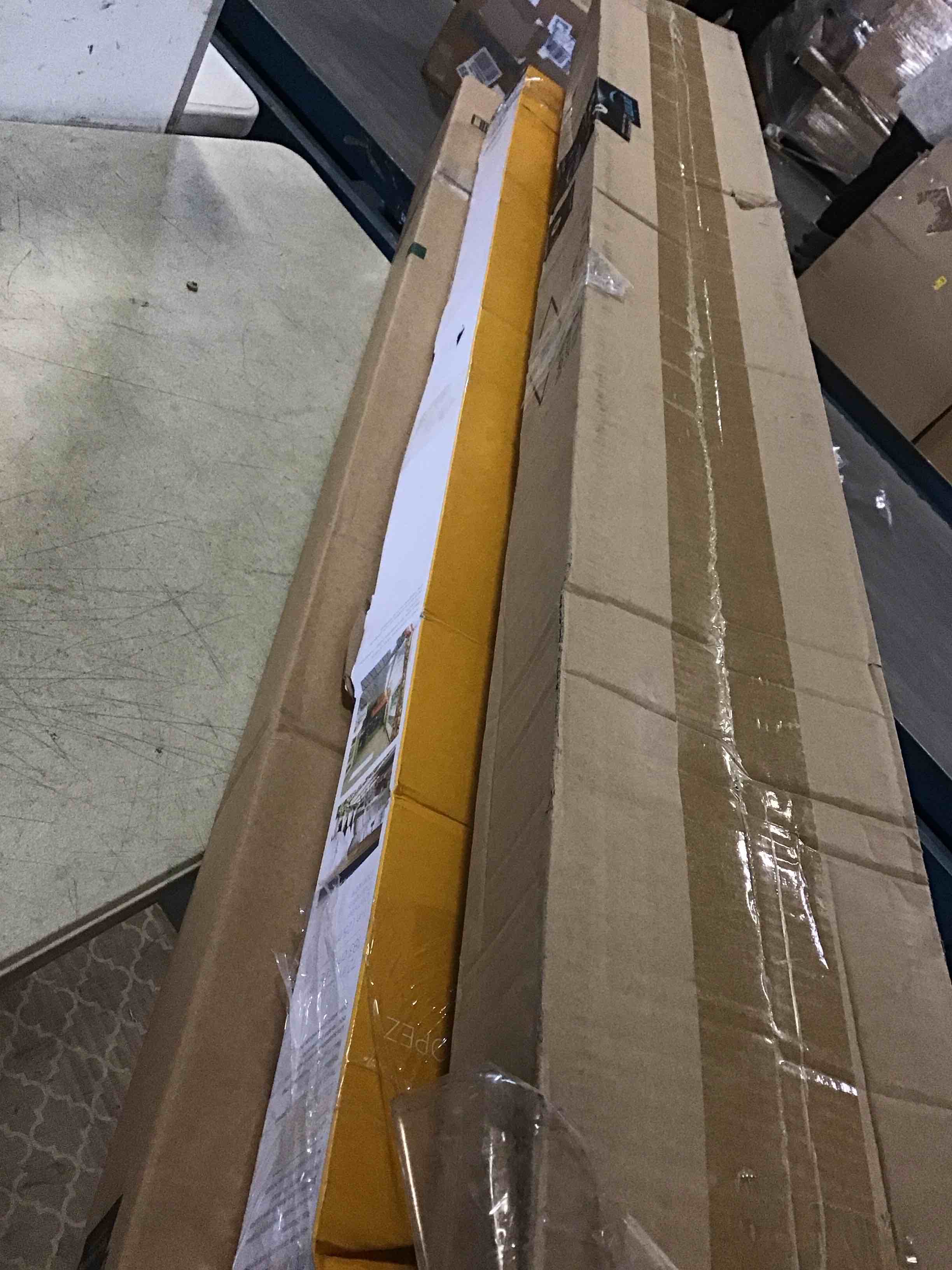 Assorted of Products for the Maintenance or Decoration of the Home (it can include a variety of sizes and models)