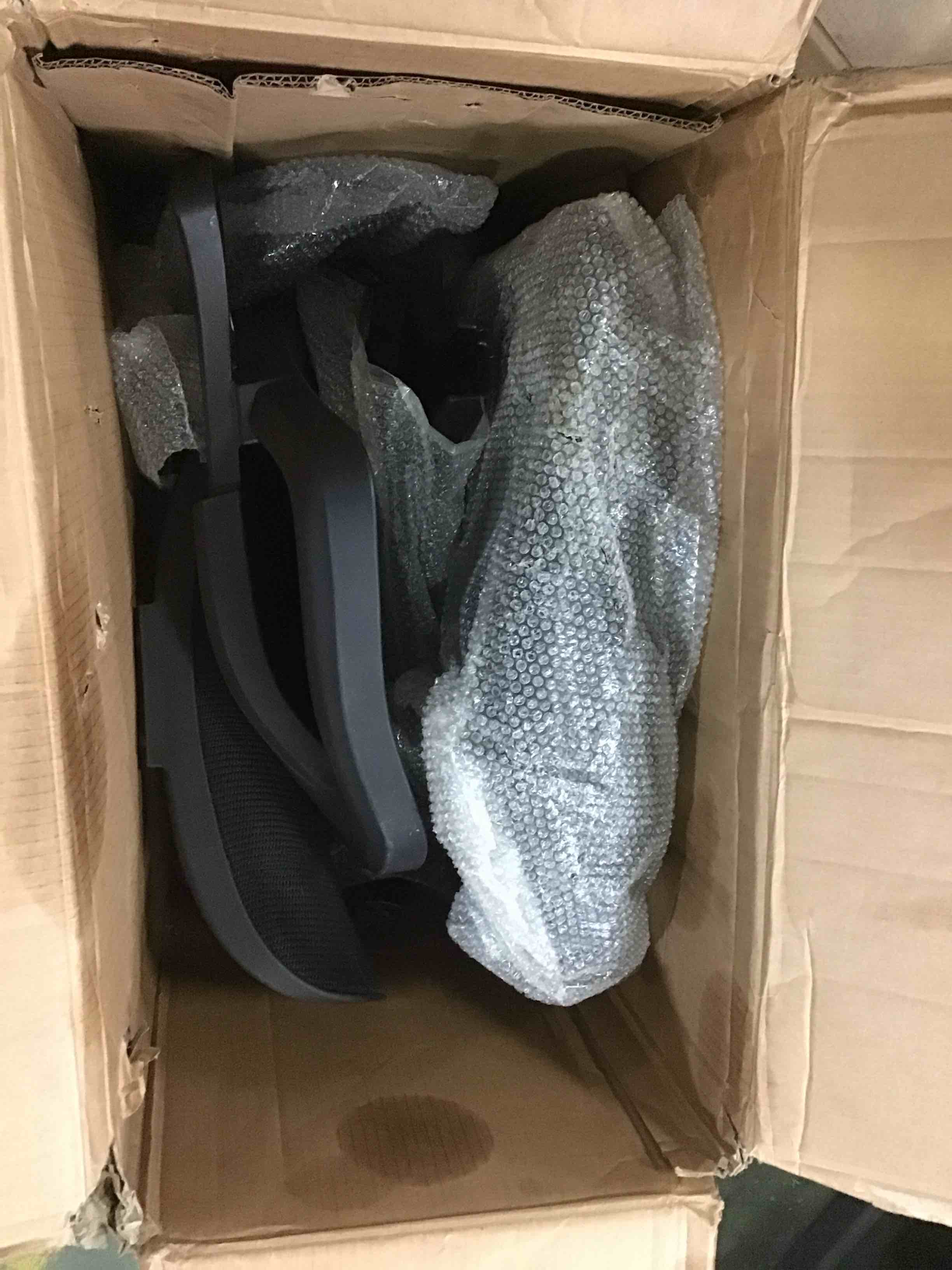 https://s3.amazonaws.com/lotting-images-prod/bidfta/RED5442432_1701197395954.jpeg