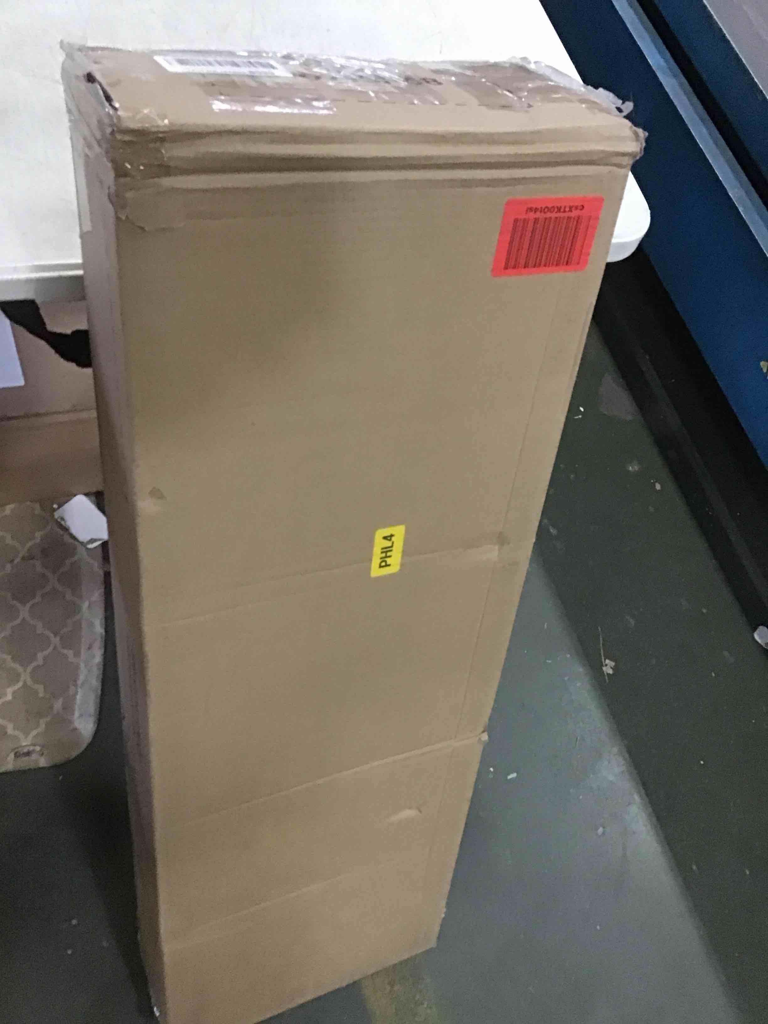 https://s3.amazonaws.com/lotting-images-prod/bidfta/RED5442439_1701197955498.jpeg