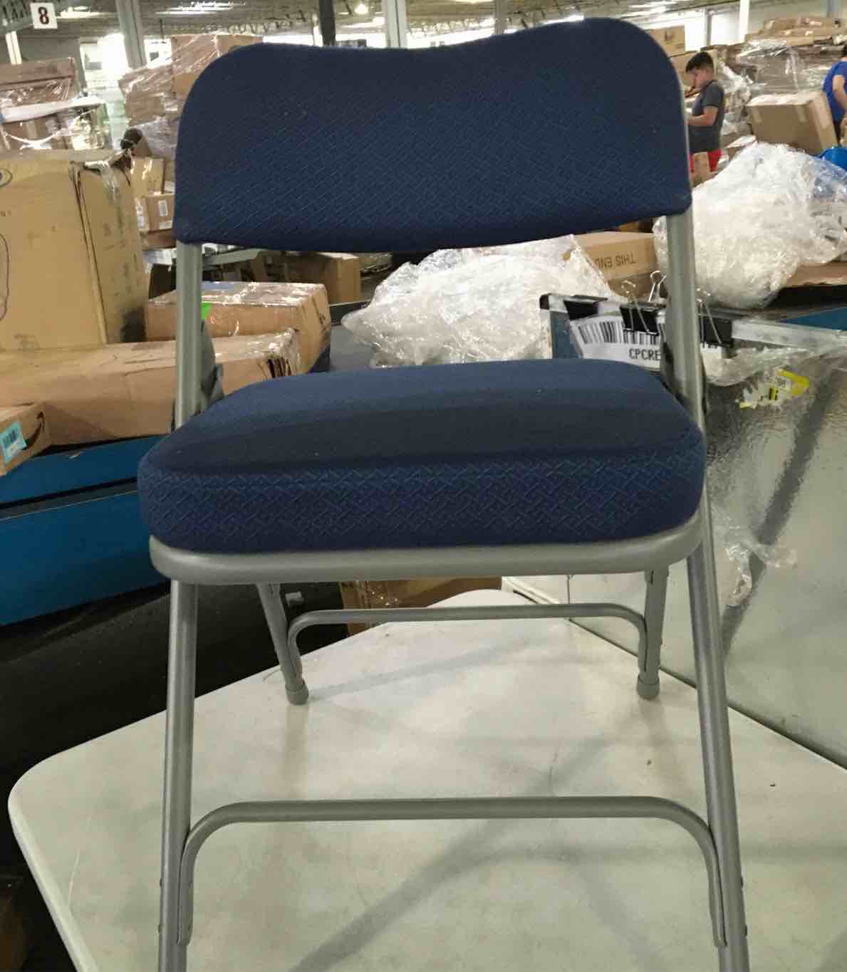 https://s3.amazonaws.com/lotting-images-prod/bidfta/RED5442450_1700246295544.jpeg