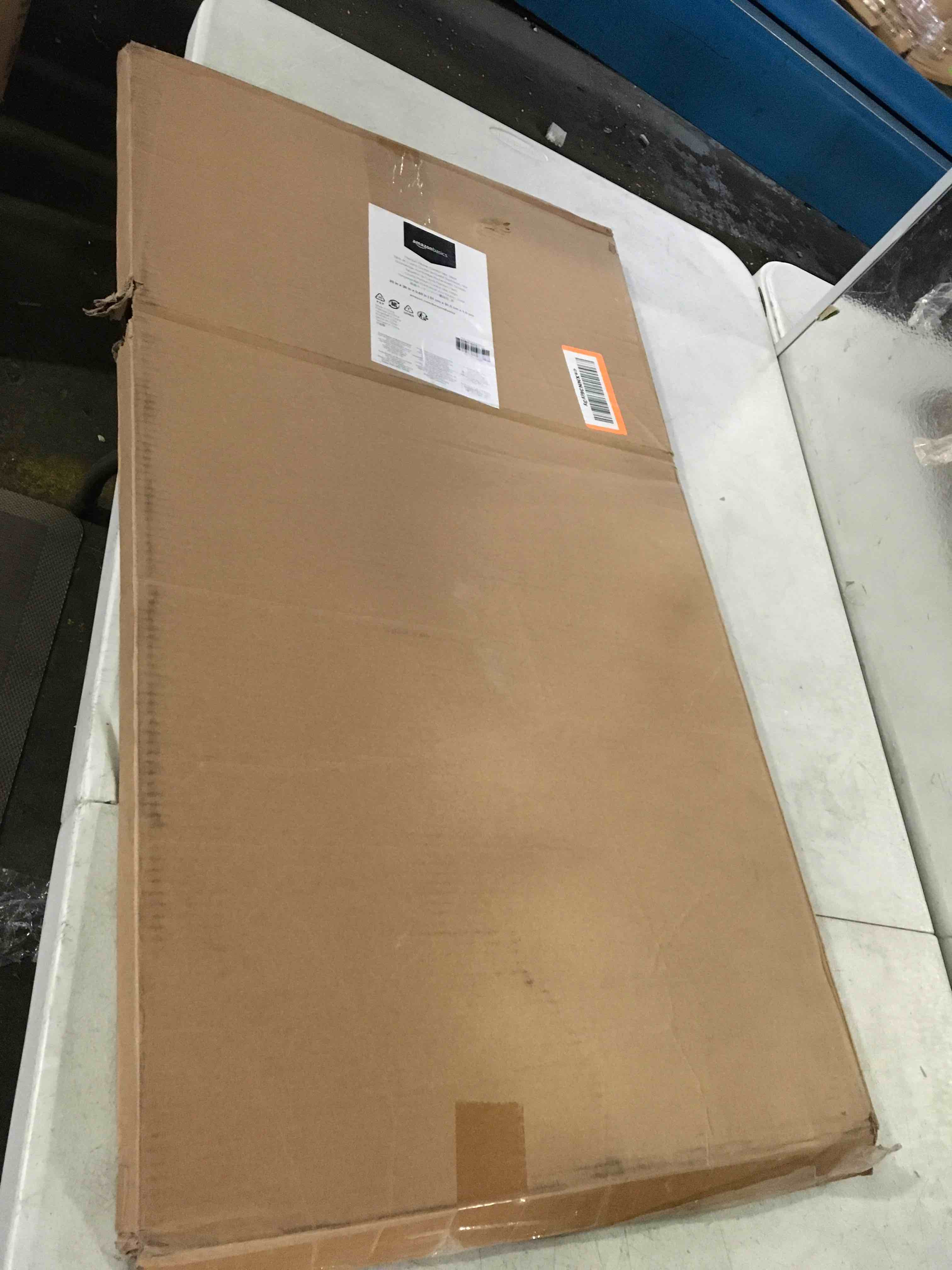 https://s3.amazonaws.com/lotting-images-prod/bidfta/RED5442461_1700250025315.jpeg