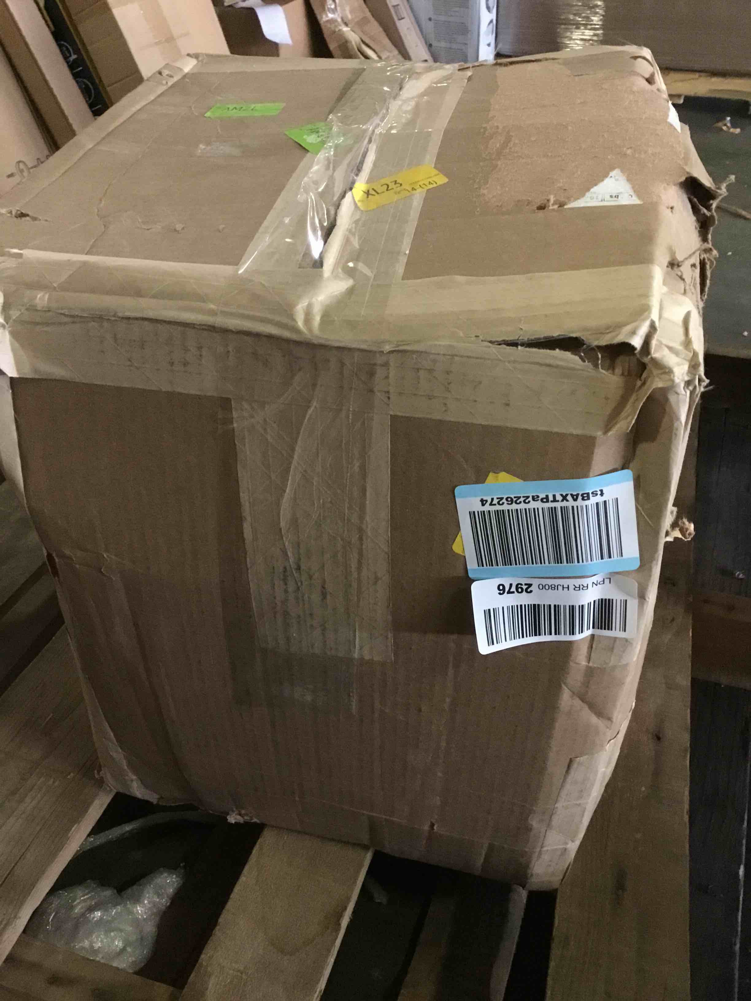 https://s3.amazonaws.com/lotting-images-prod/bidfta/RED5442760_1700854086006.jpeg