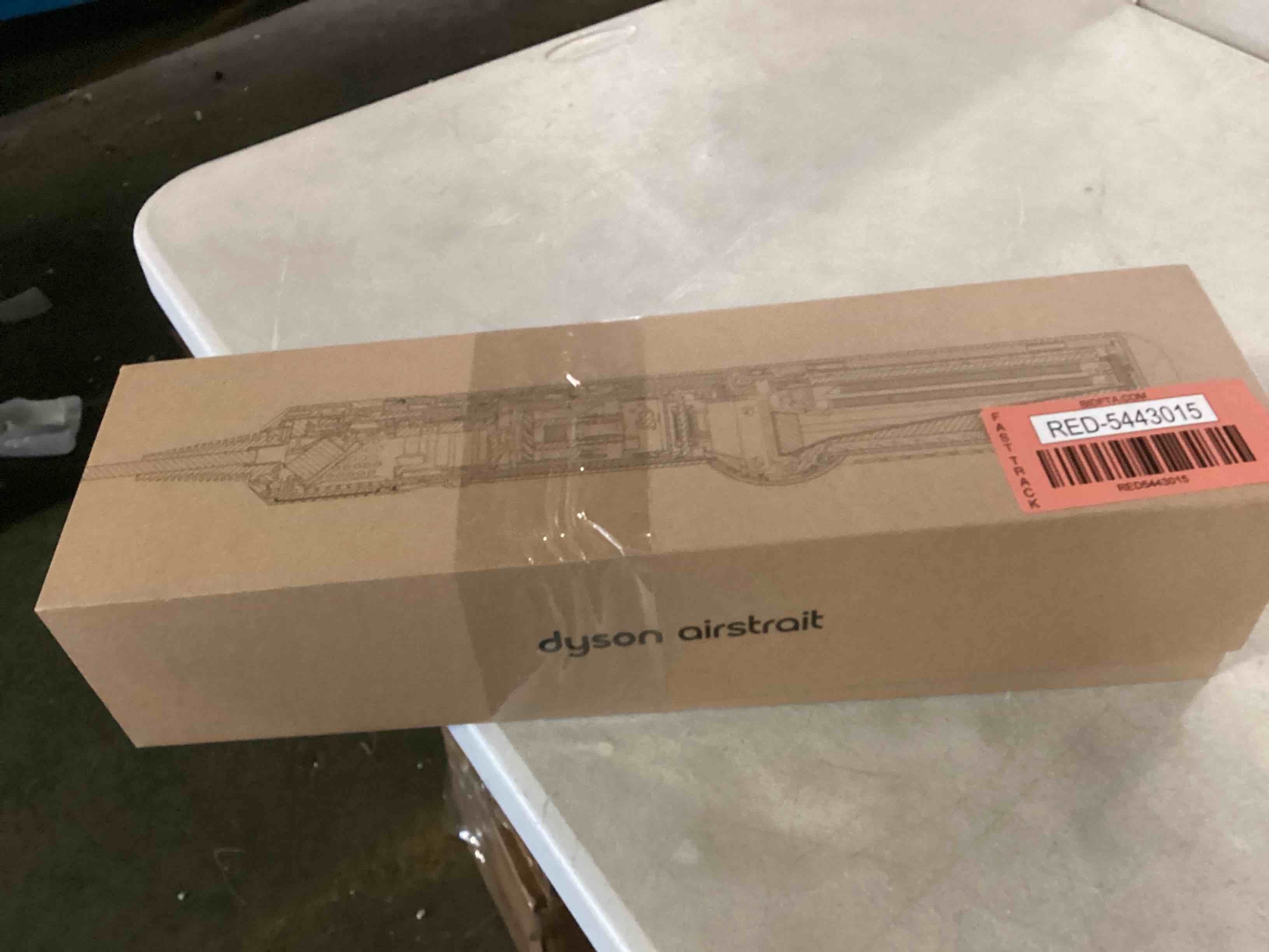 https://s3.amazonaws.com/lotting-images-prod/bidfta/RED5443015_1701205958029.jpeg