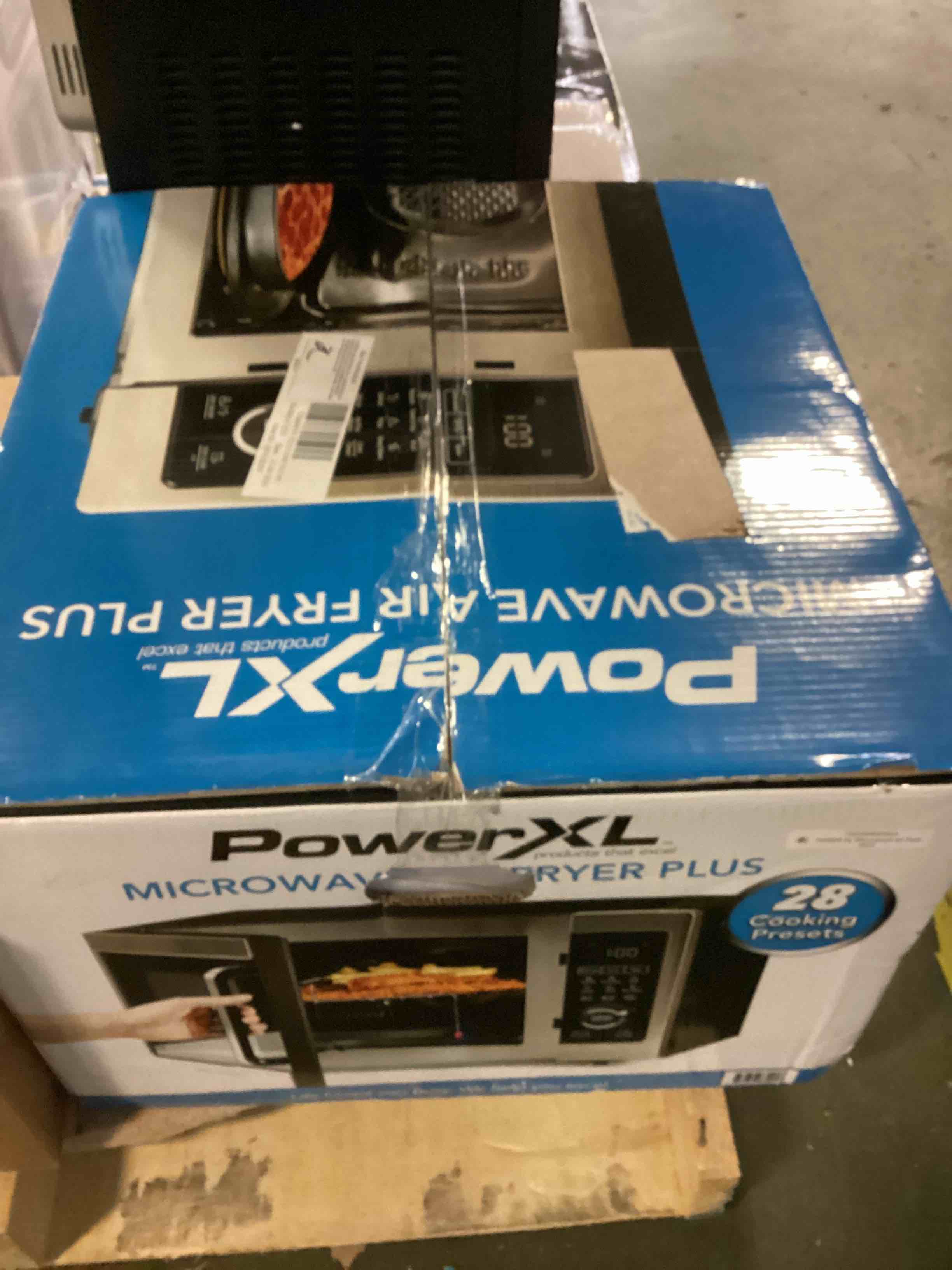 https://s3.amazonaws.com/lotting-images-prod/bidfta/RED5443885_1701801132743.jpeg