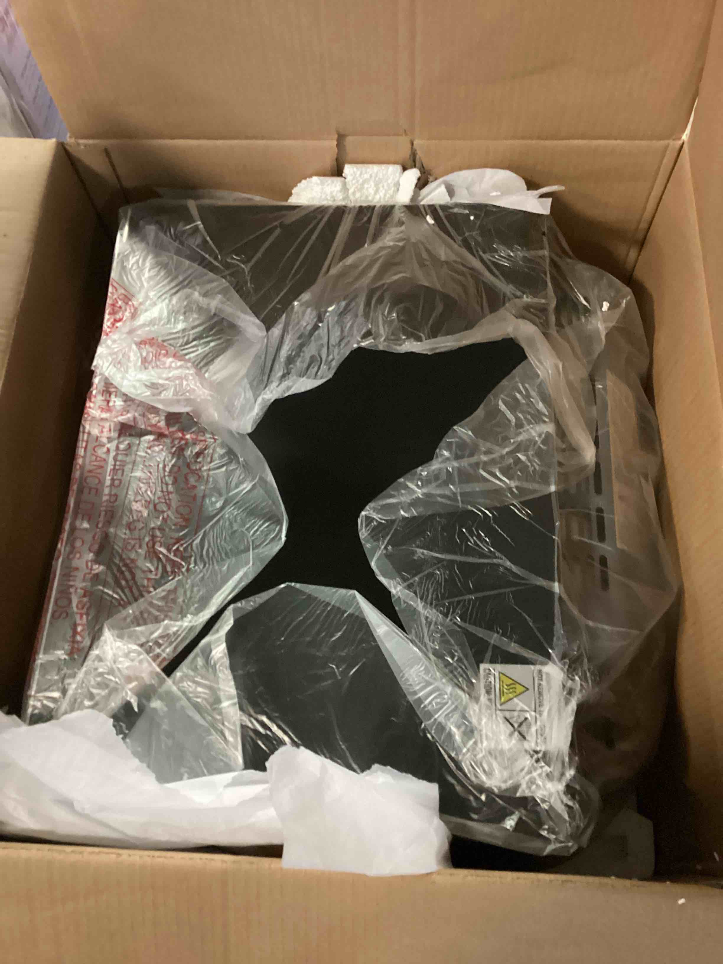https://s3.amazonaws.com/lotting-images-prod/bidfta/RED5443885_1701801173857.jpeg