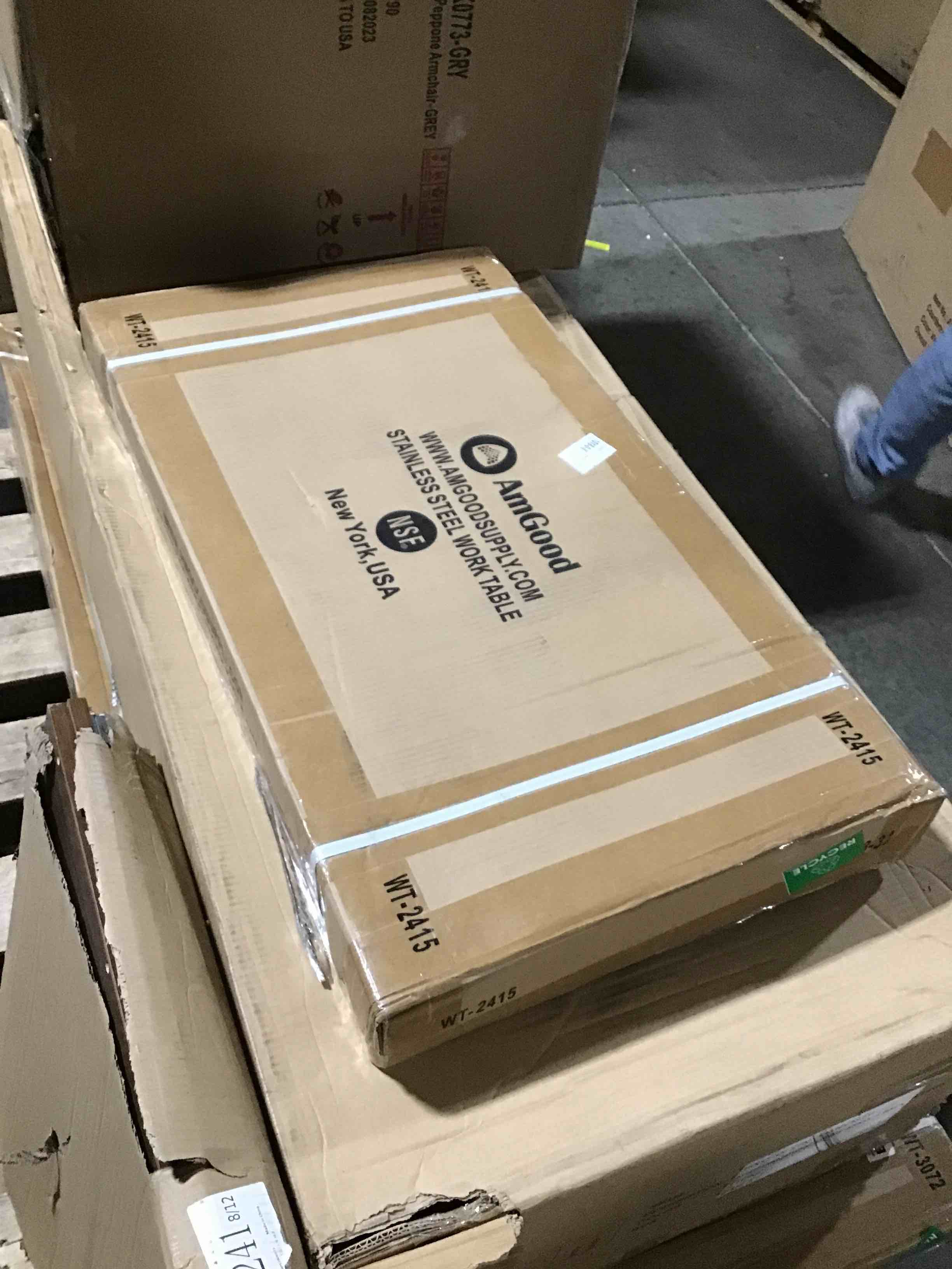 https://s3.amazonaws.com/lotting-images-prod/bidfta/RED5444733_1706535455546.jpeg