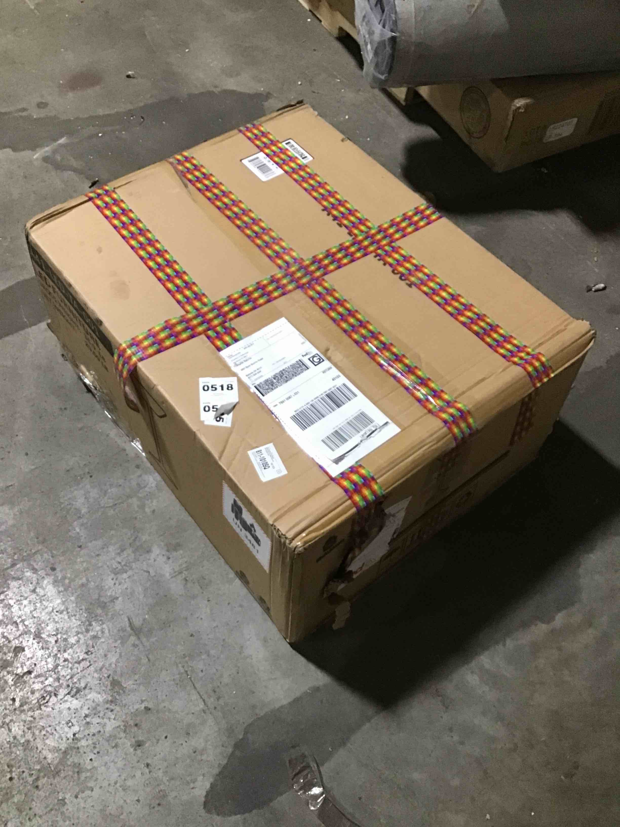 https://s3.amazonaws.com/lotting-images-prod/bidfta/RED5445095_1706892529632.jpeg