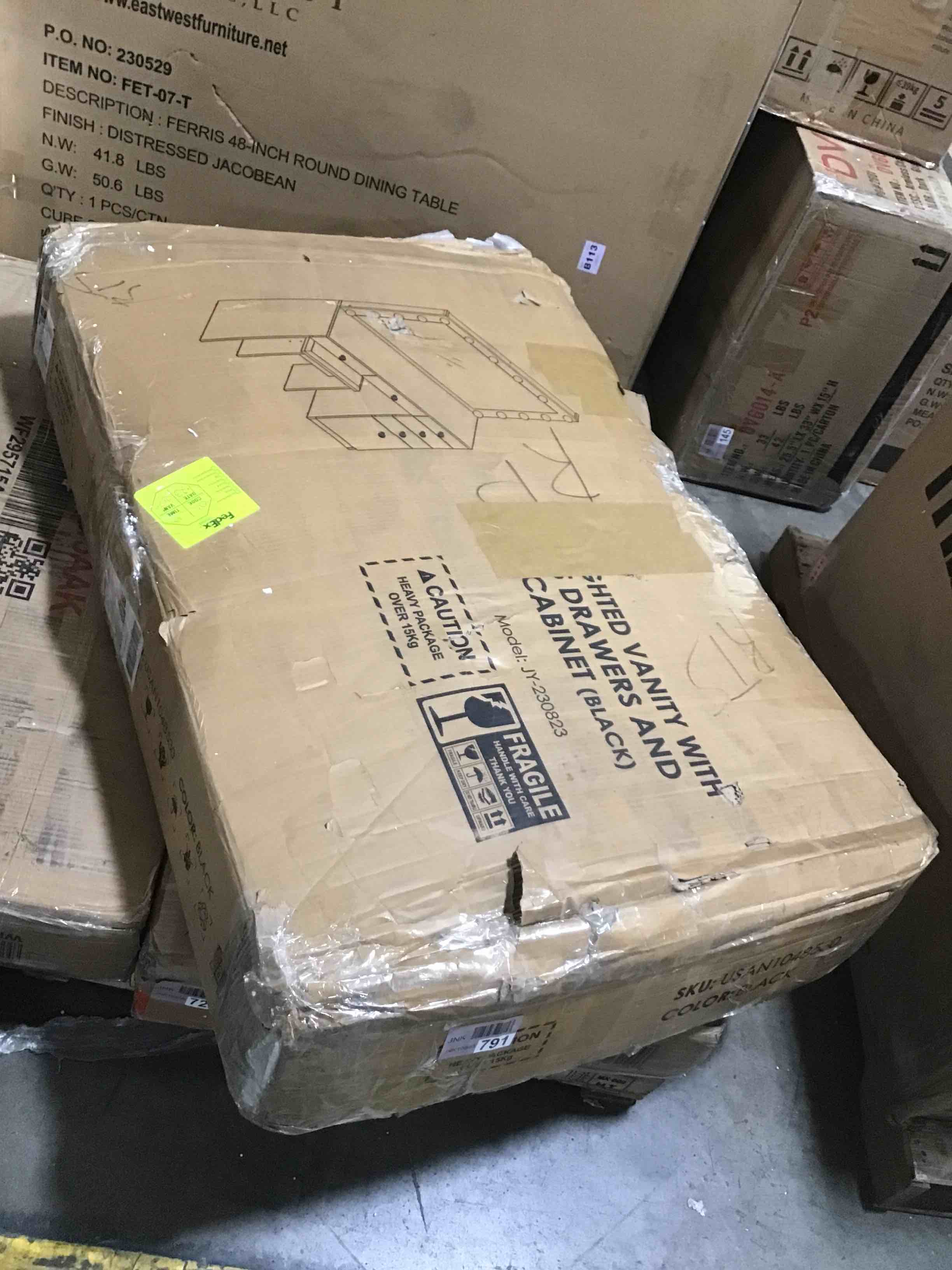 https://s3.amazonaws.com/lotting-images-prod/bidfta/RED5445296_1707158065135.jpeg