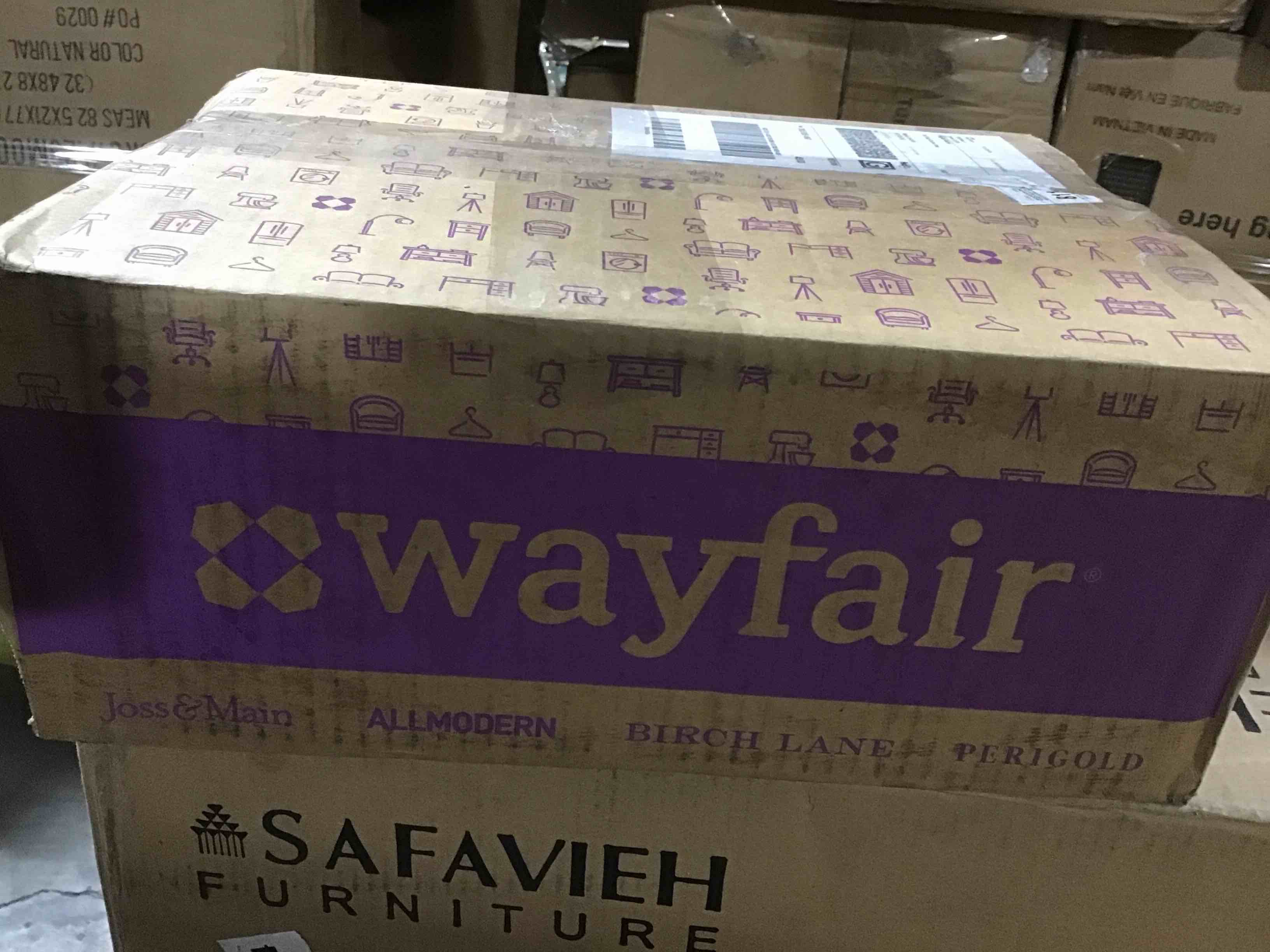 https://s3.amazonaws.com/lotting-images-prod/bidfta/RED5445511_1705082782571.jpeg