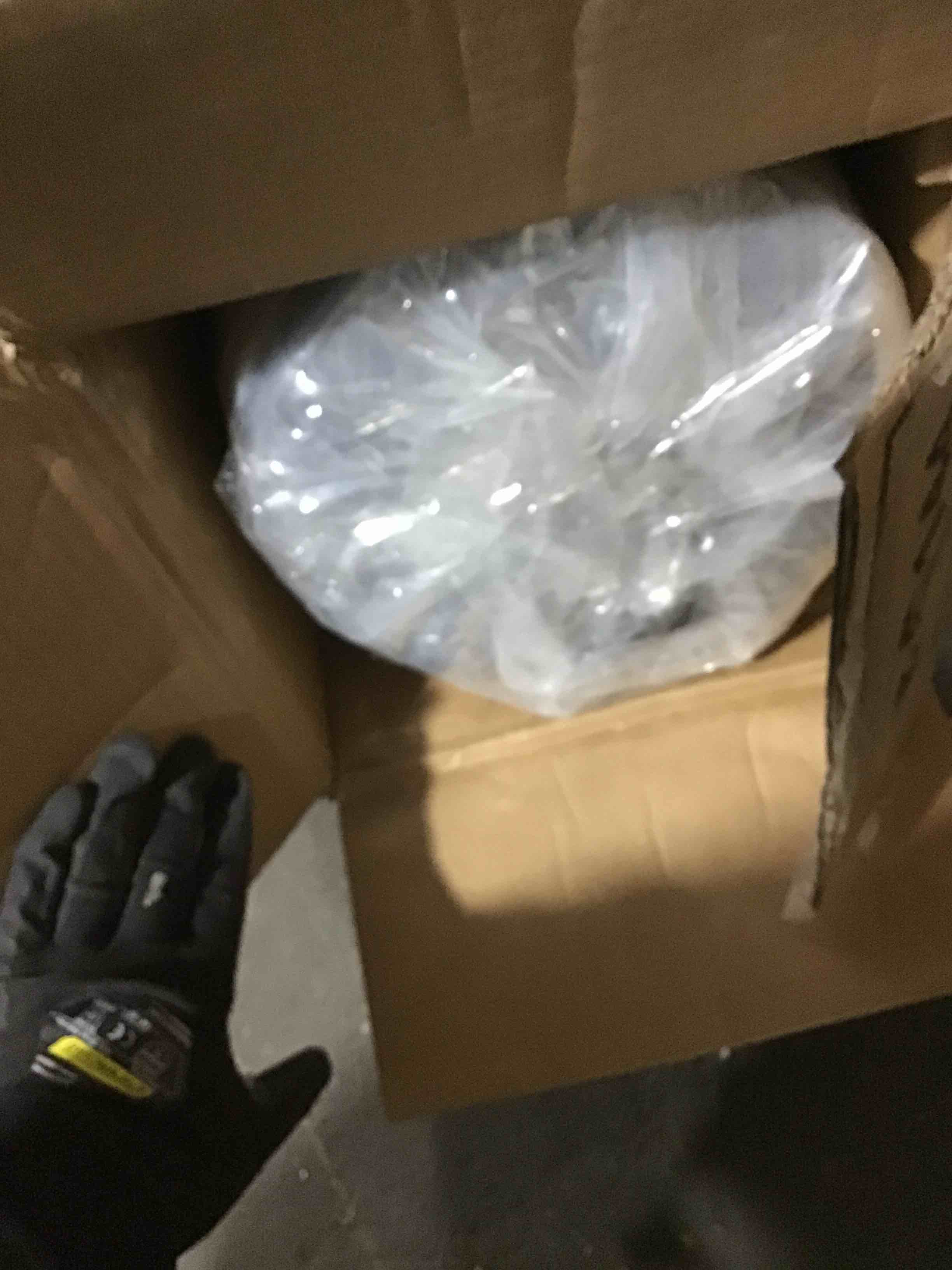 https://s3.amazonaws.com/lotting-images-prod/bidfta/RED5445712_1705348280785.jpeg