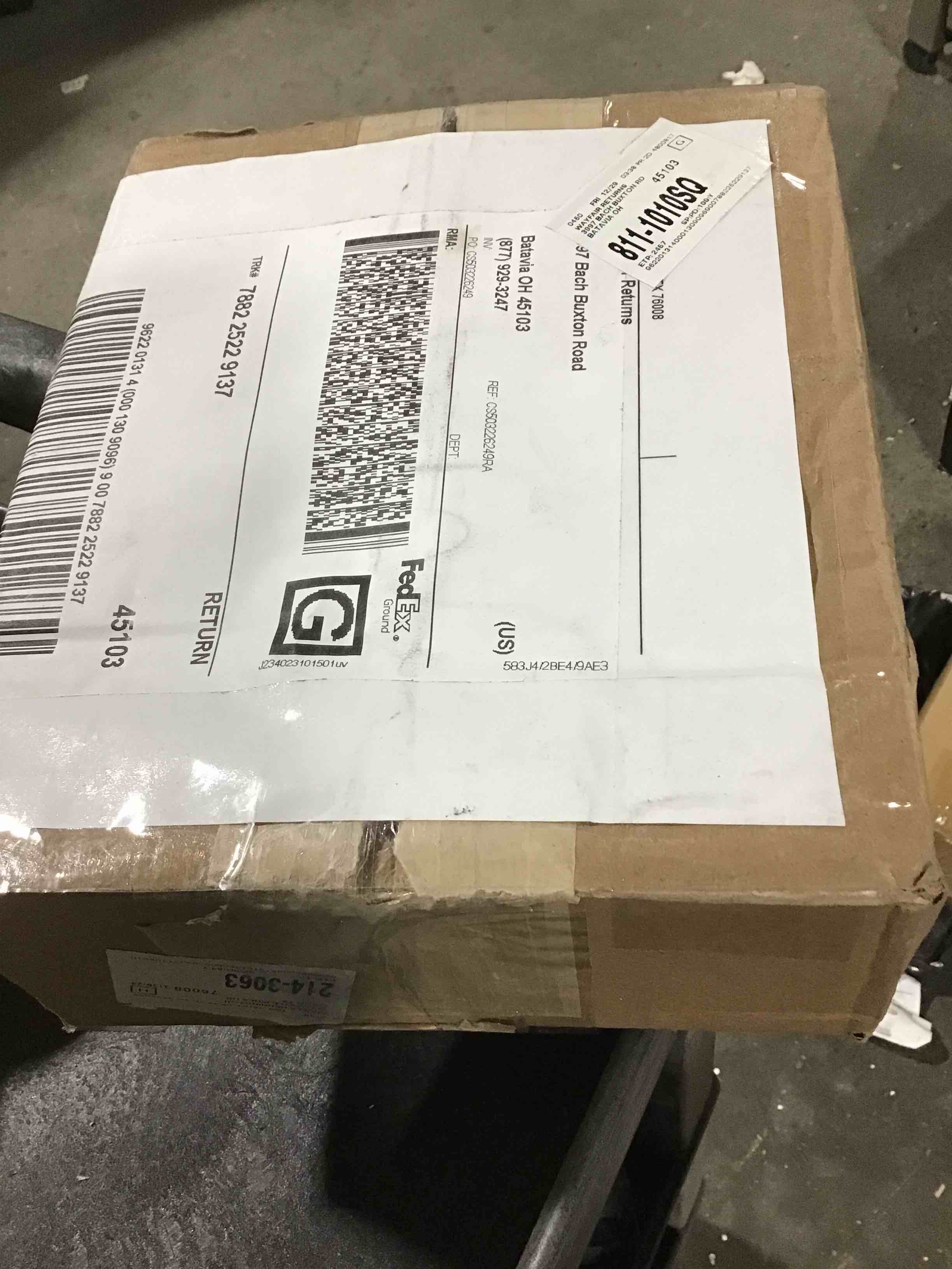 https://s3.amazonaws.com/lotting-images-prod/bidfta/RED5445723_1705350426179.jpeg