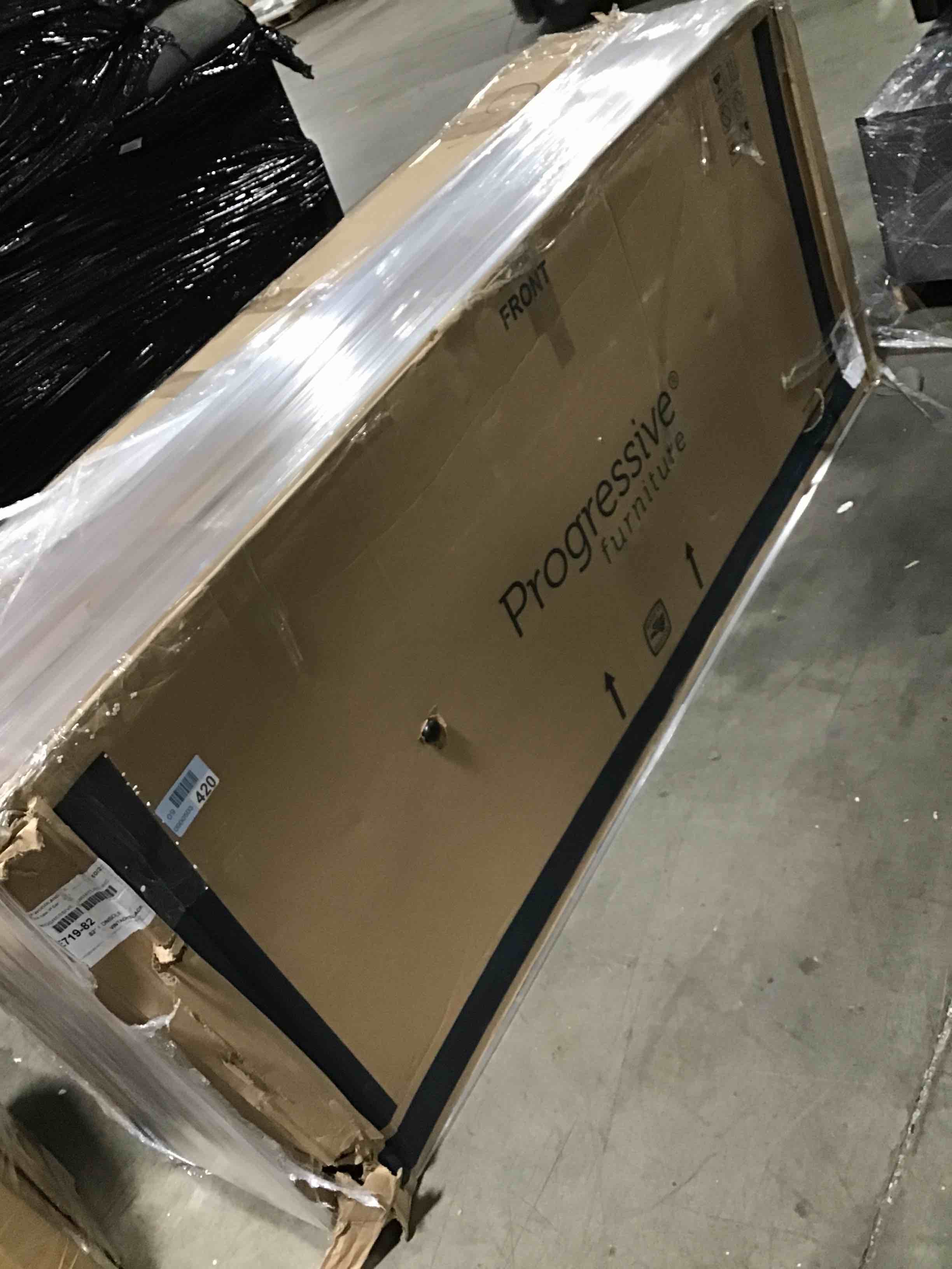 https://s3.amazonaws.com/lotting-images-prod/bidfta/RED5447016_1704909856374.jpeg