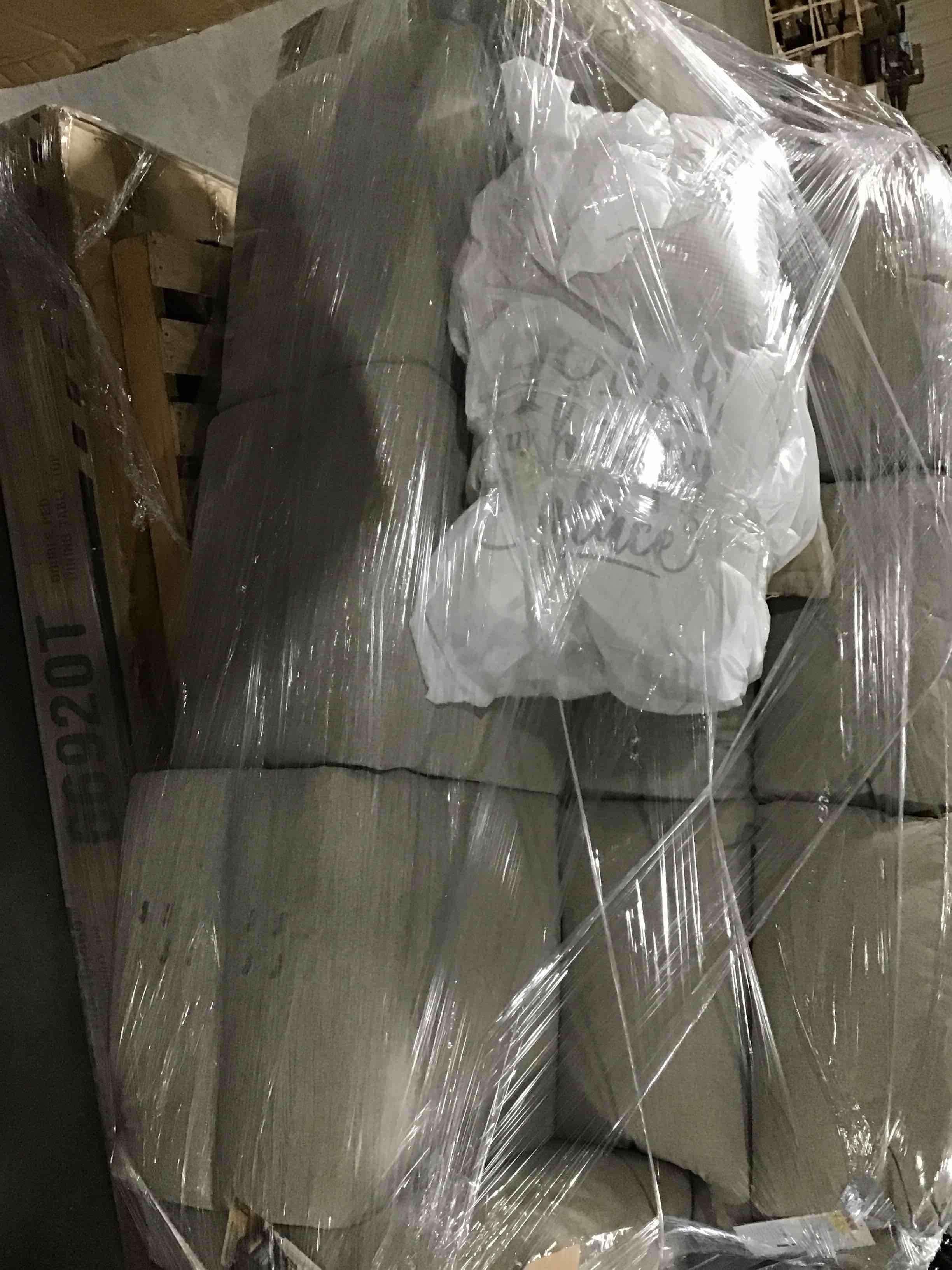 https://s3.amazonaws.com/lotting-images-prod/bidfta/RED5447017_1704910298703.jpeg