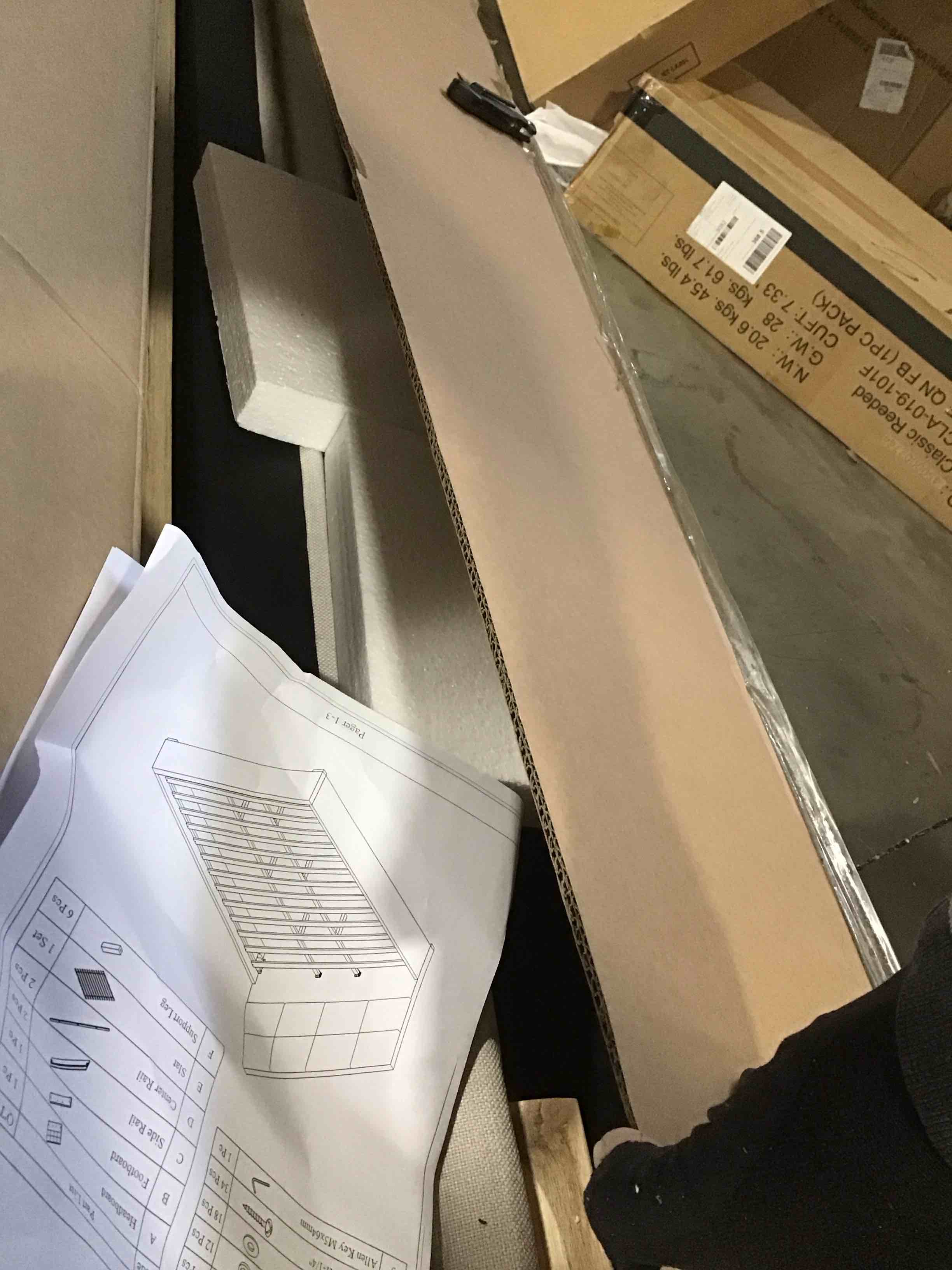 https://s3.amazonaws.com/lotting-images-prod/bidfta/RED5447512_1705673910020.jpeg
