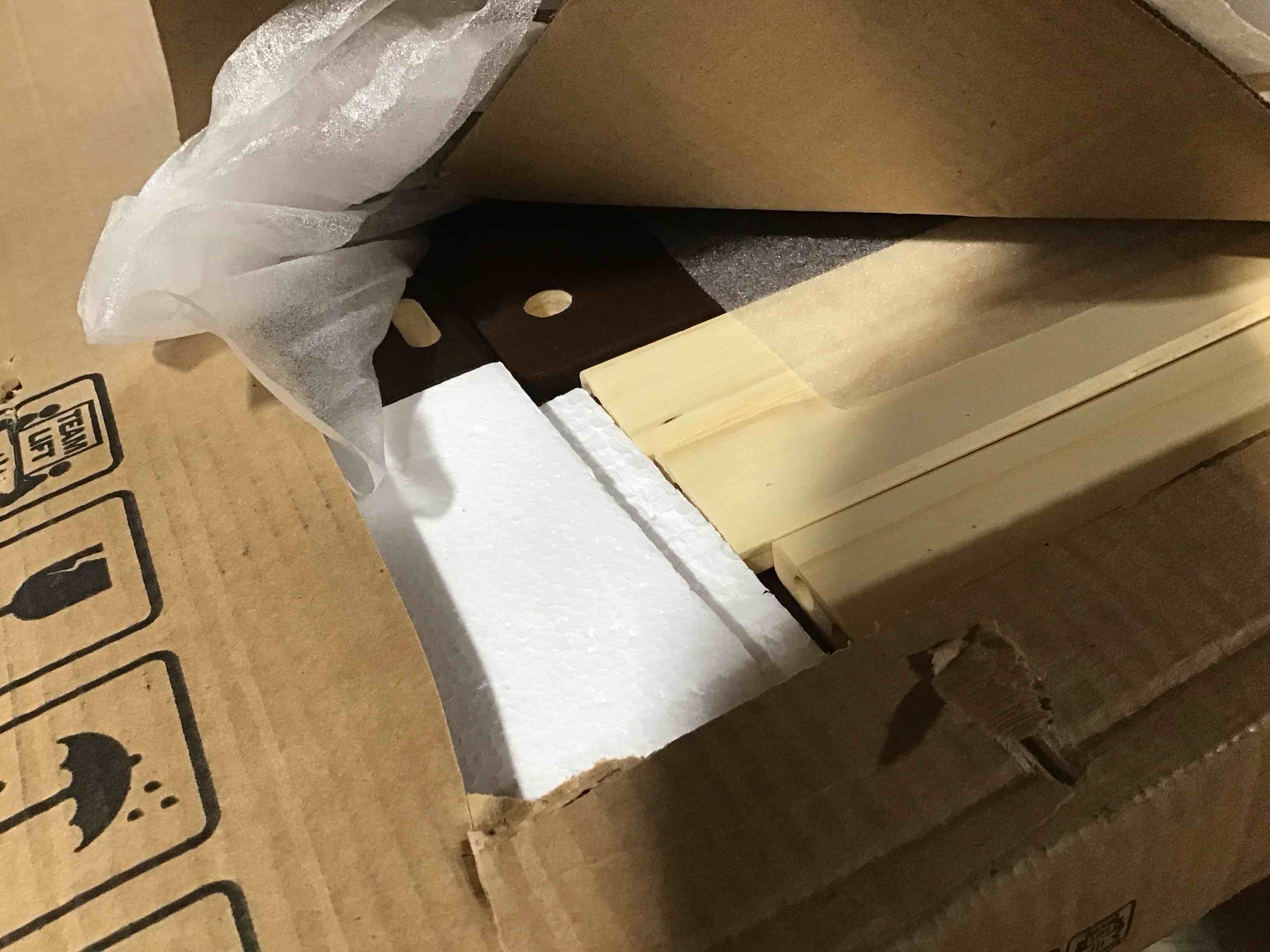 https://s3.amazonaws.com/lotting-images-prod/bidfta/RED5448092_1706201525072.jpeg