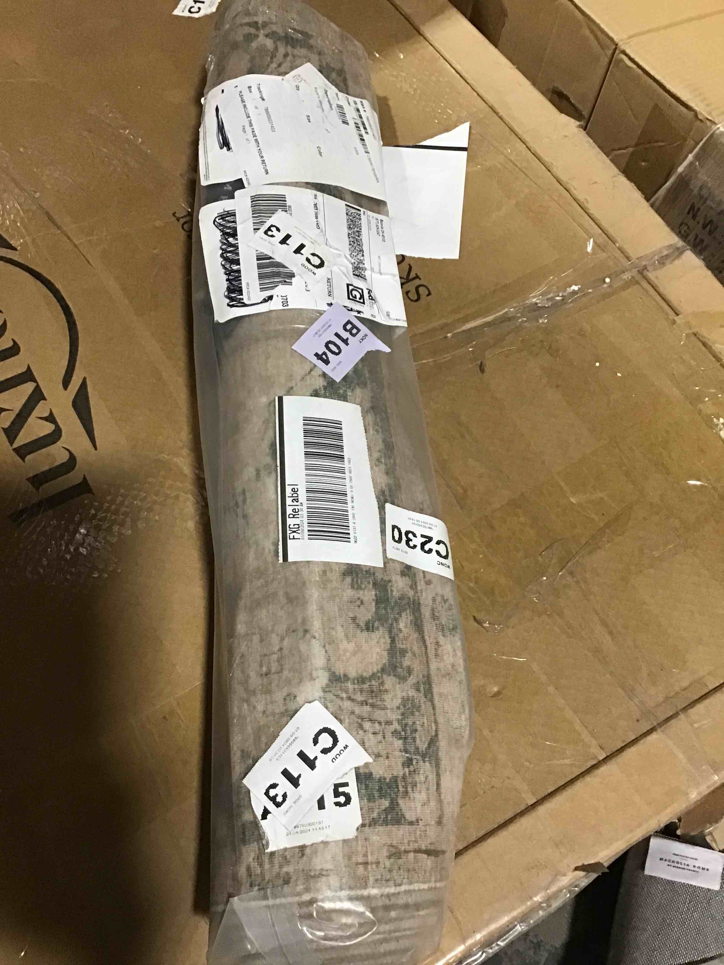 https://s3.amazonaws.com/lotting-images-prod/bidfta/RED5449277_1706213496098.jpeg
