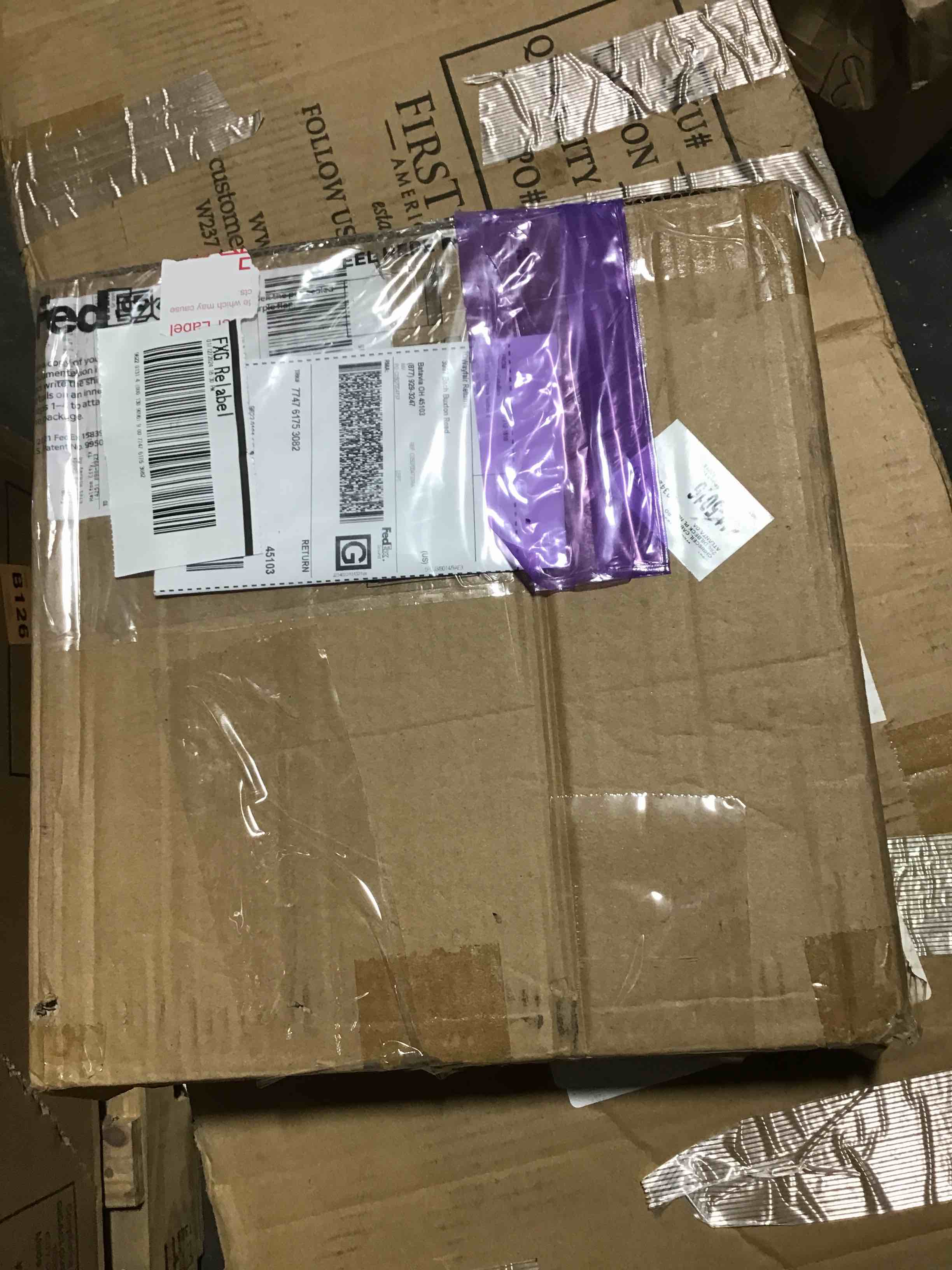 https://s3.amazonaws.com/lotting-images-prod/bidfta/RED5449688_1706622553984.jpeg