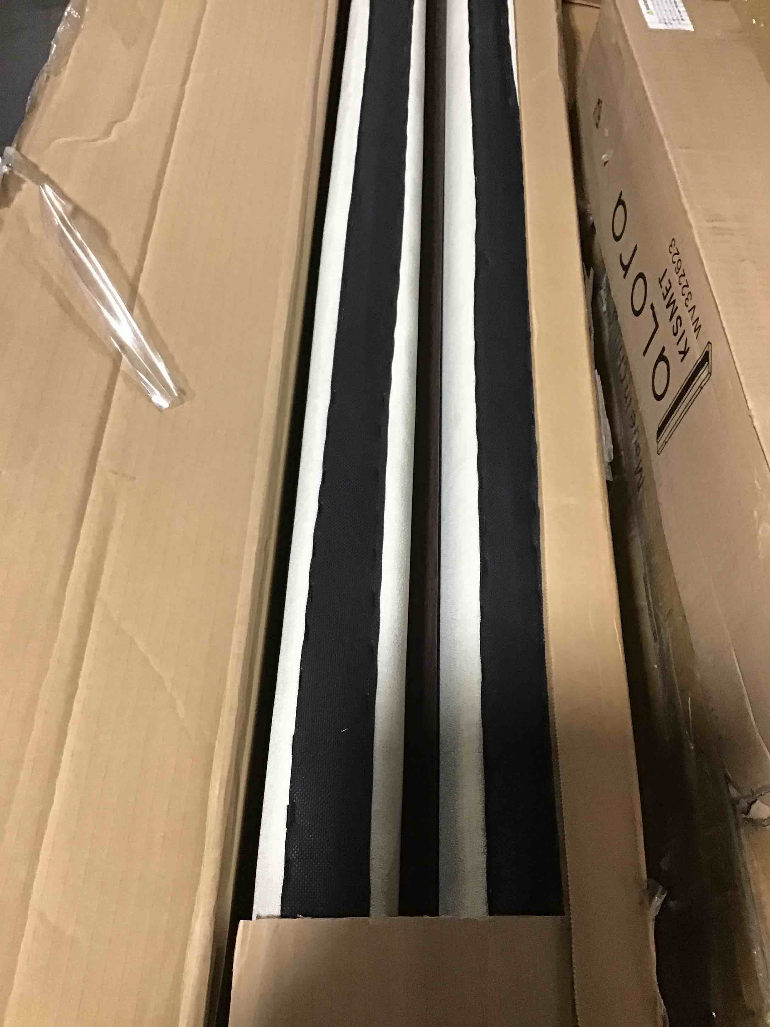 https://s3.amazonaws.com/lotting-images-prod/bidfta/RED5449691_1706626196636.jpeg