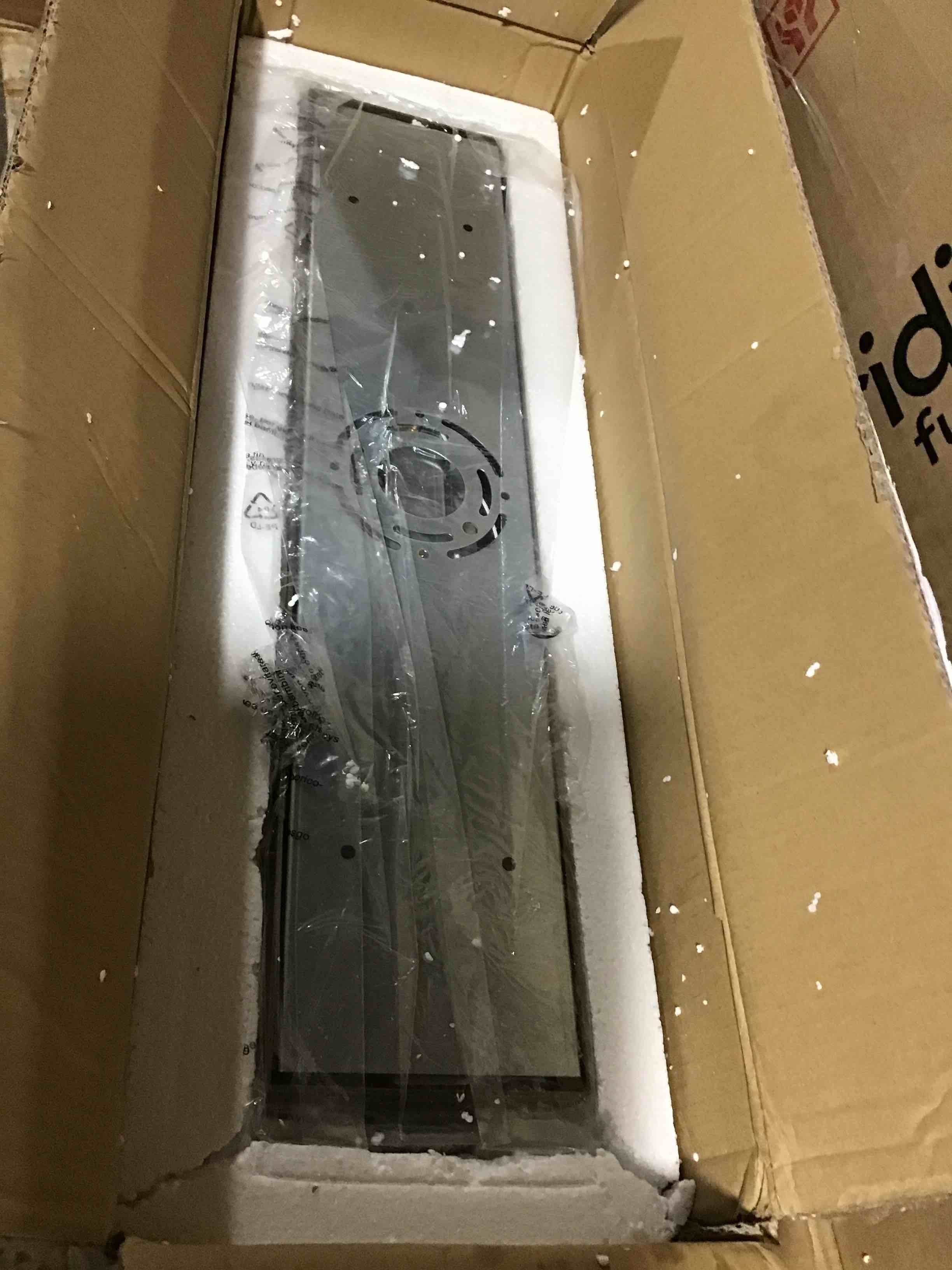 https://s3.amazonaws.com/lotting-images-prod/bidfta/RED5449692_1706626370795.jpeg