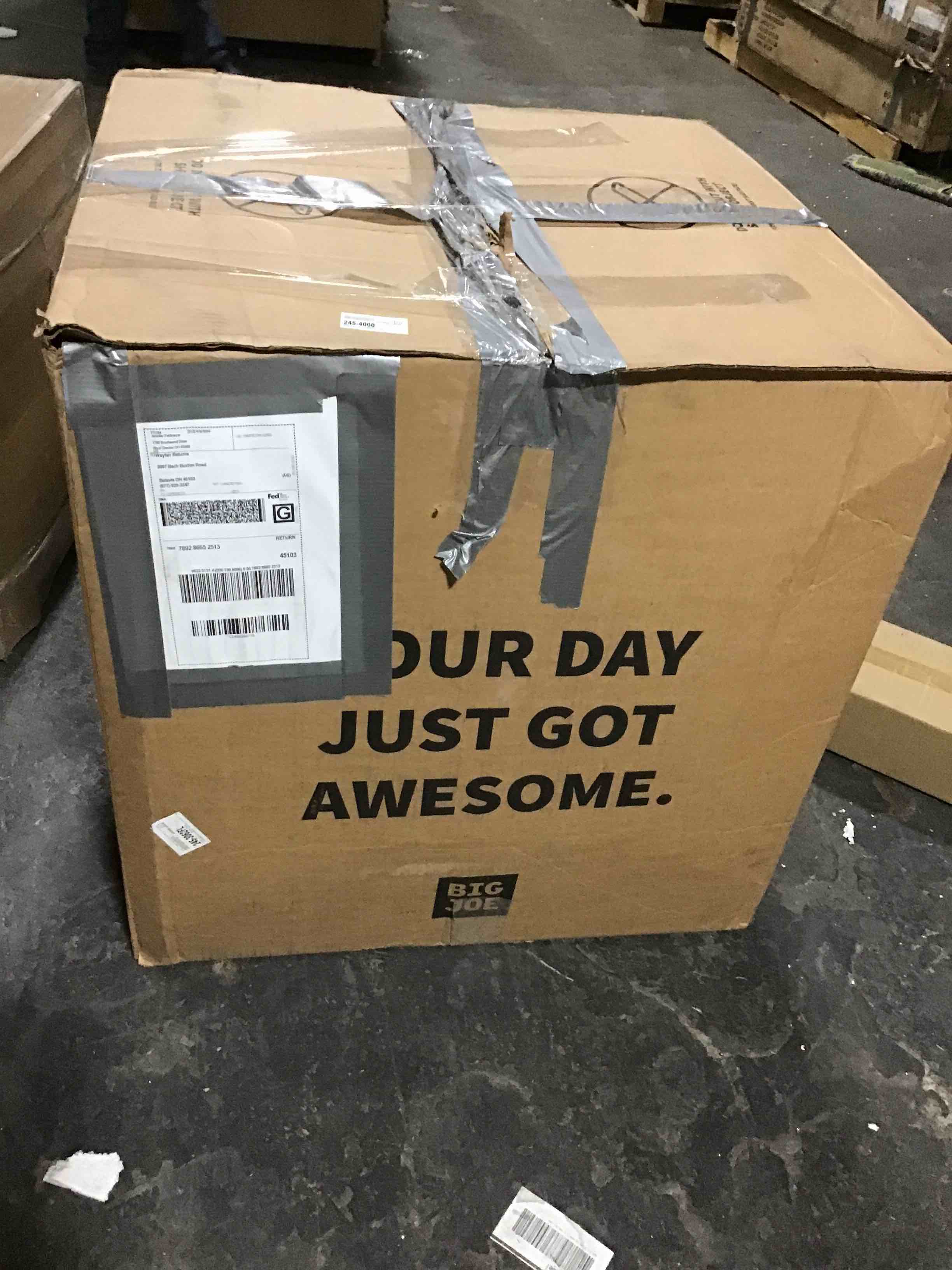 https://s3.amazonaws.com/lotting-images-prod/bidfta/RED5449914_1706799008094.jpeg