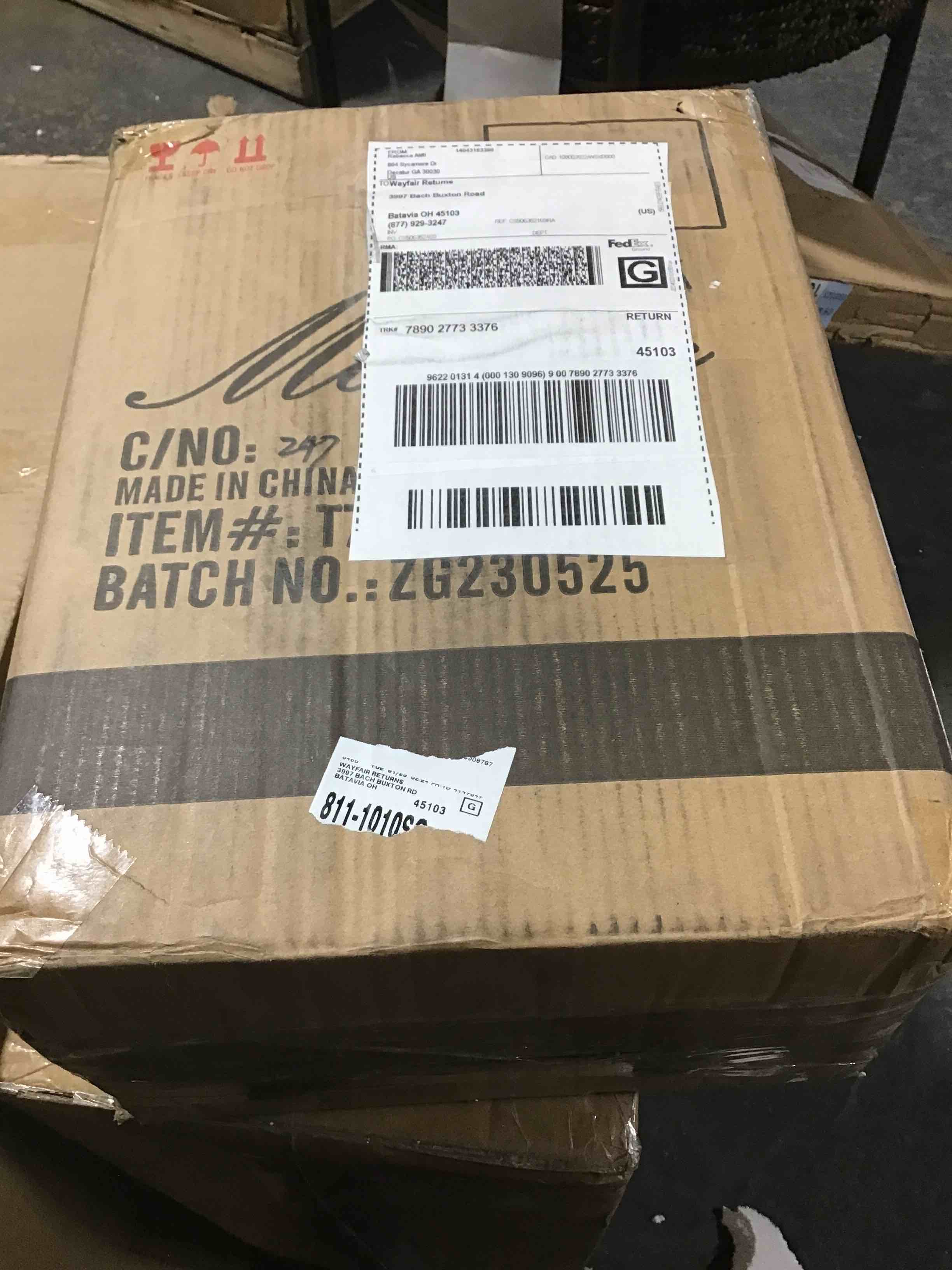 https://s3.amazonaws.com/lotting-images-prod/bidfta/RED5451473_1706898070490.jpeg