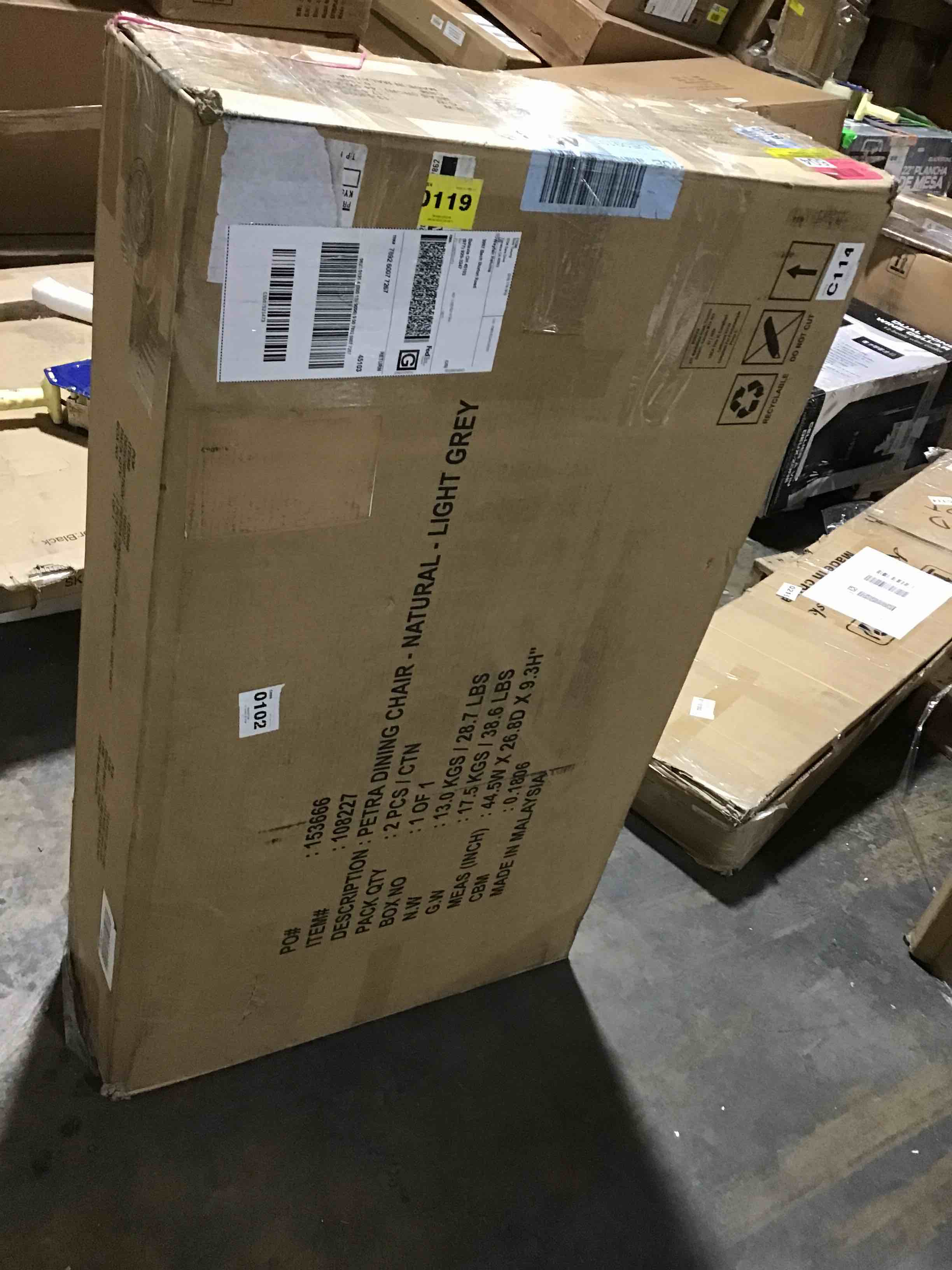 https://s3.amazonaws.com/lotting-images-prod/bidfta/RED5451539_1706885267573.jpeg