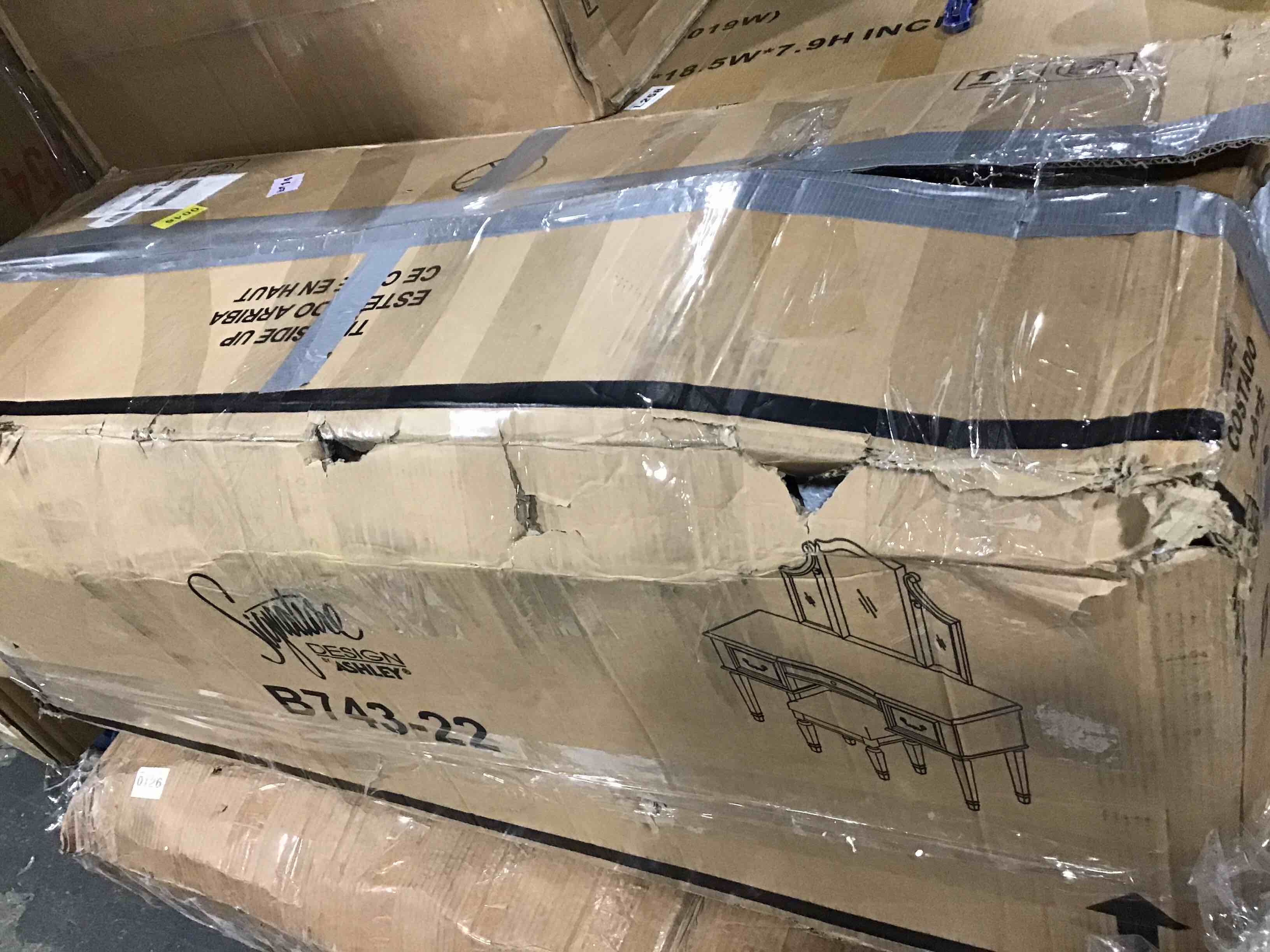 https://s3.amazonaws.com/lotting-images-prod/bidfta/RED5452221_1707582628995.jpeg