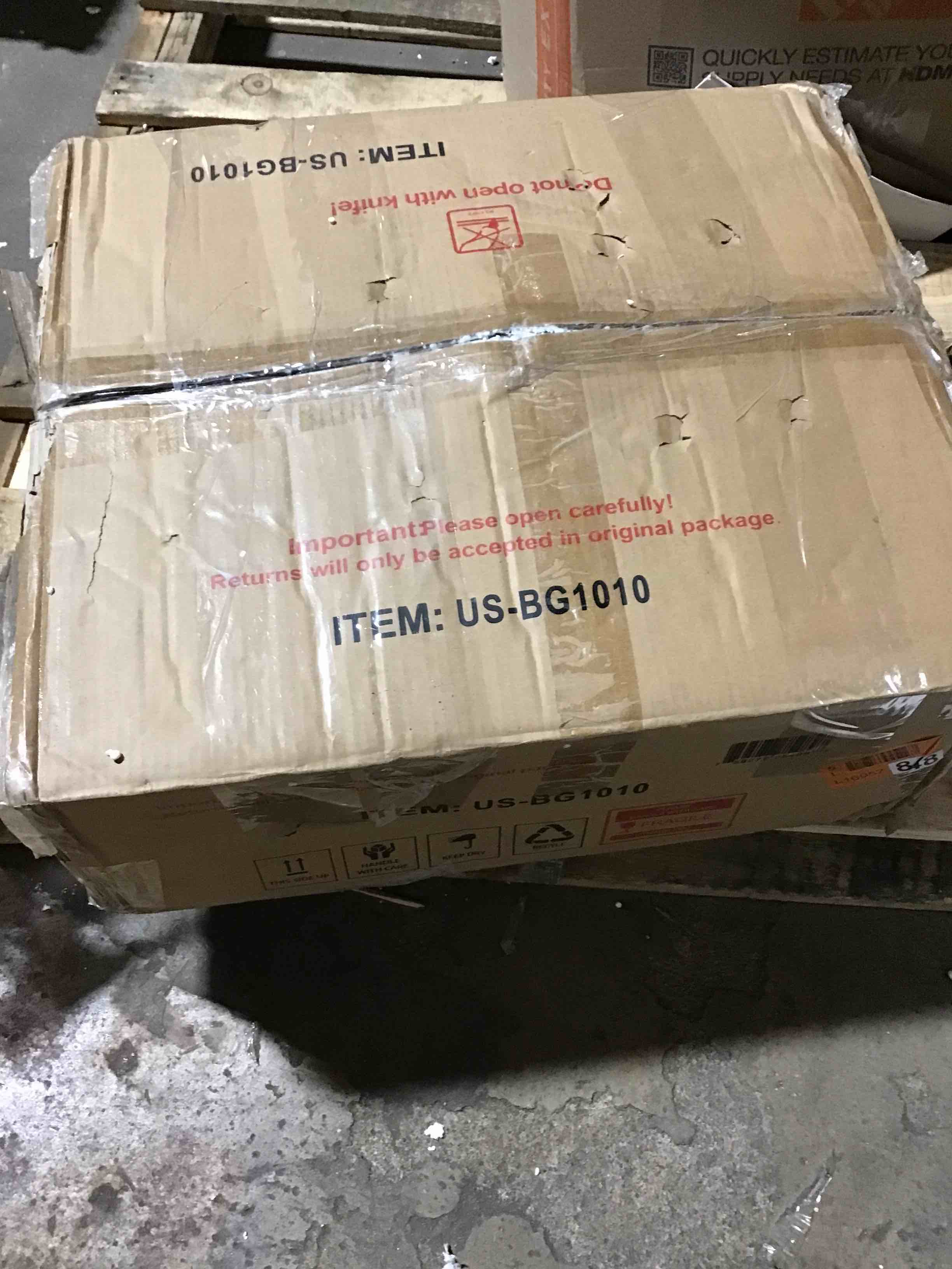 https://s3.amazonaws.com/lotting-images-prod/bidfta/RED5452301_1707766295585.jpeg