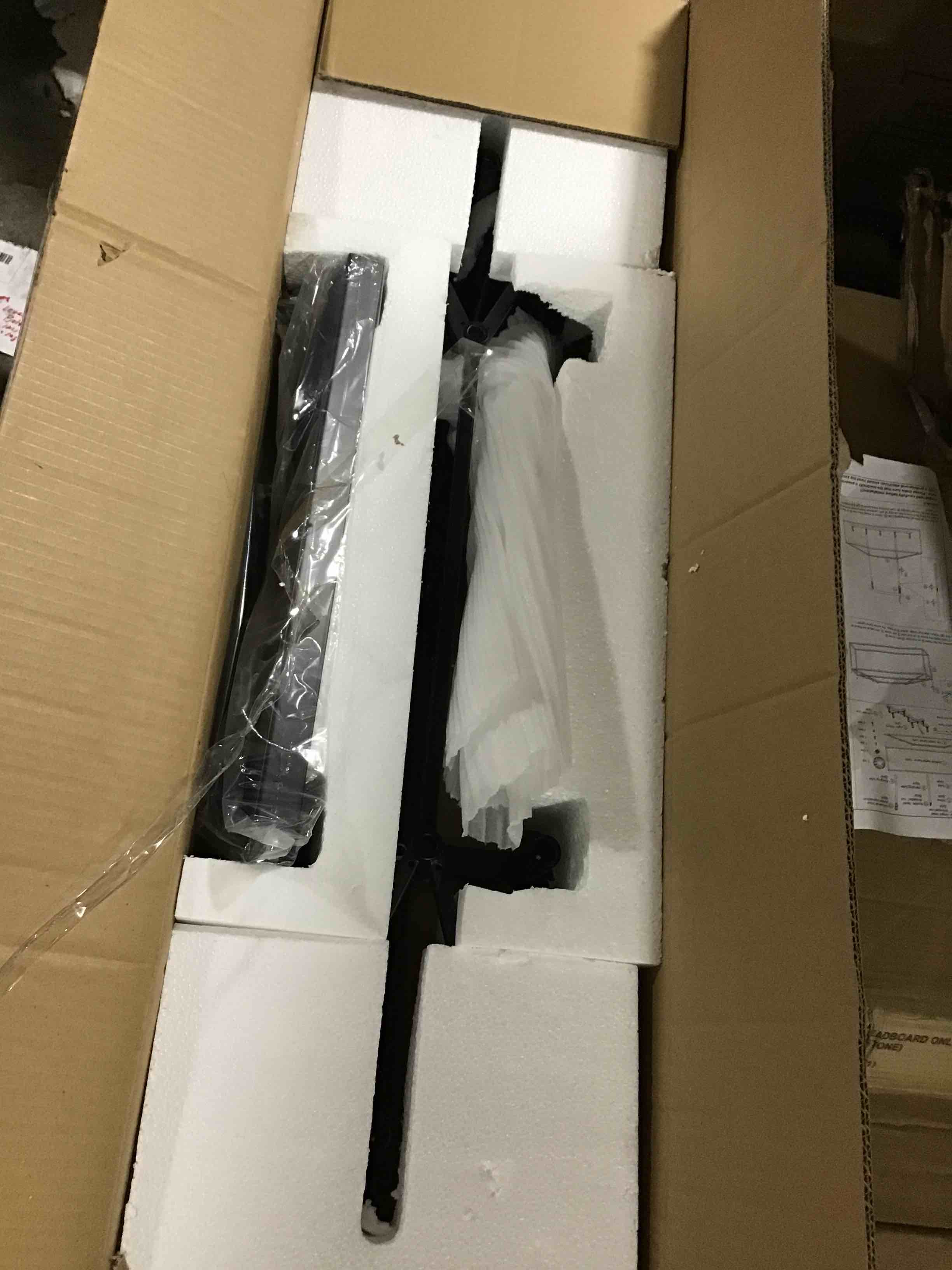 https://s3.amazonaws.com/lotting-images-prod/bidfta/RED5452914_1708349768118.jpeg