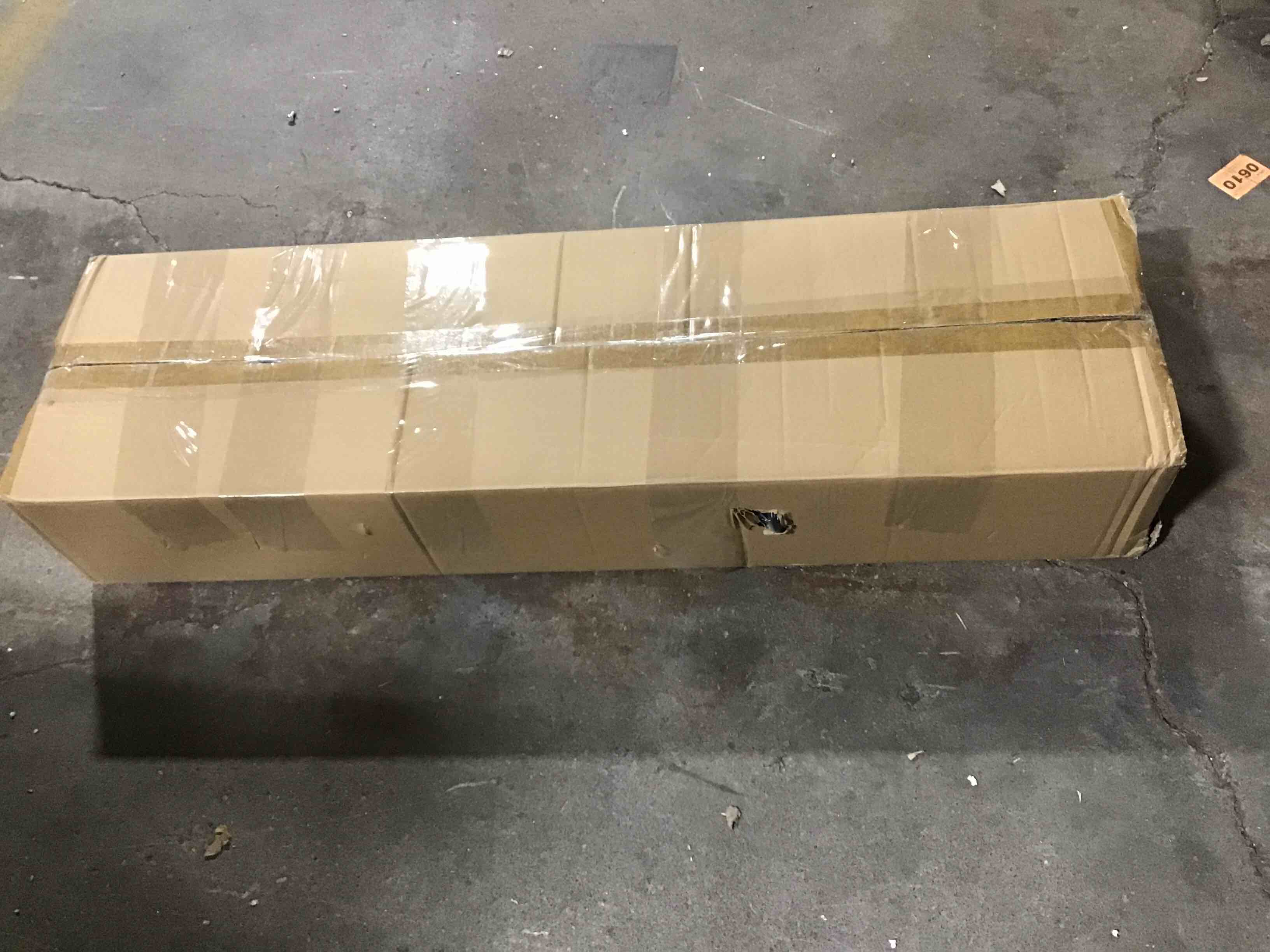 https://s3.amazonaws.com/lotting-images-prod/bidfta/RED5452914_1708349814943.jpeg