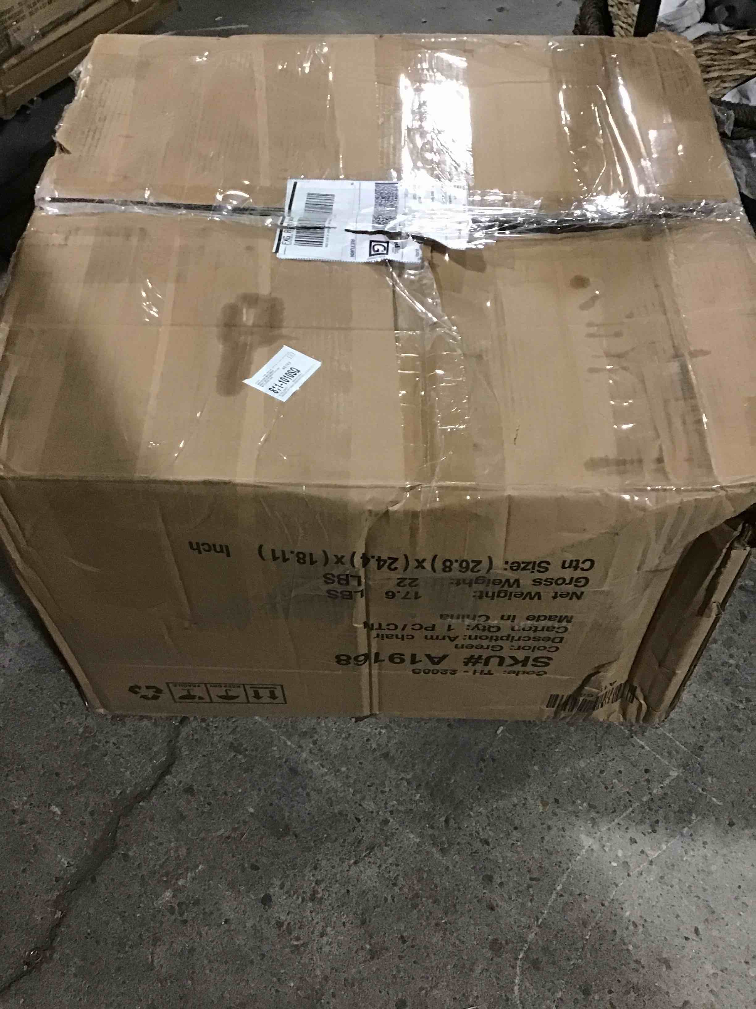 https://s3.amazonaws.com/lotting-images-prod/bidfta/RED5452920_1708350997016.jpeg