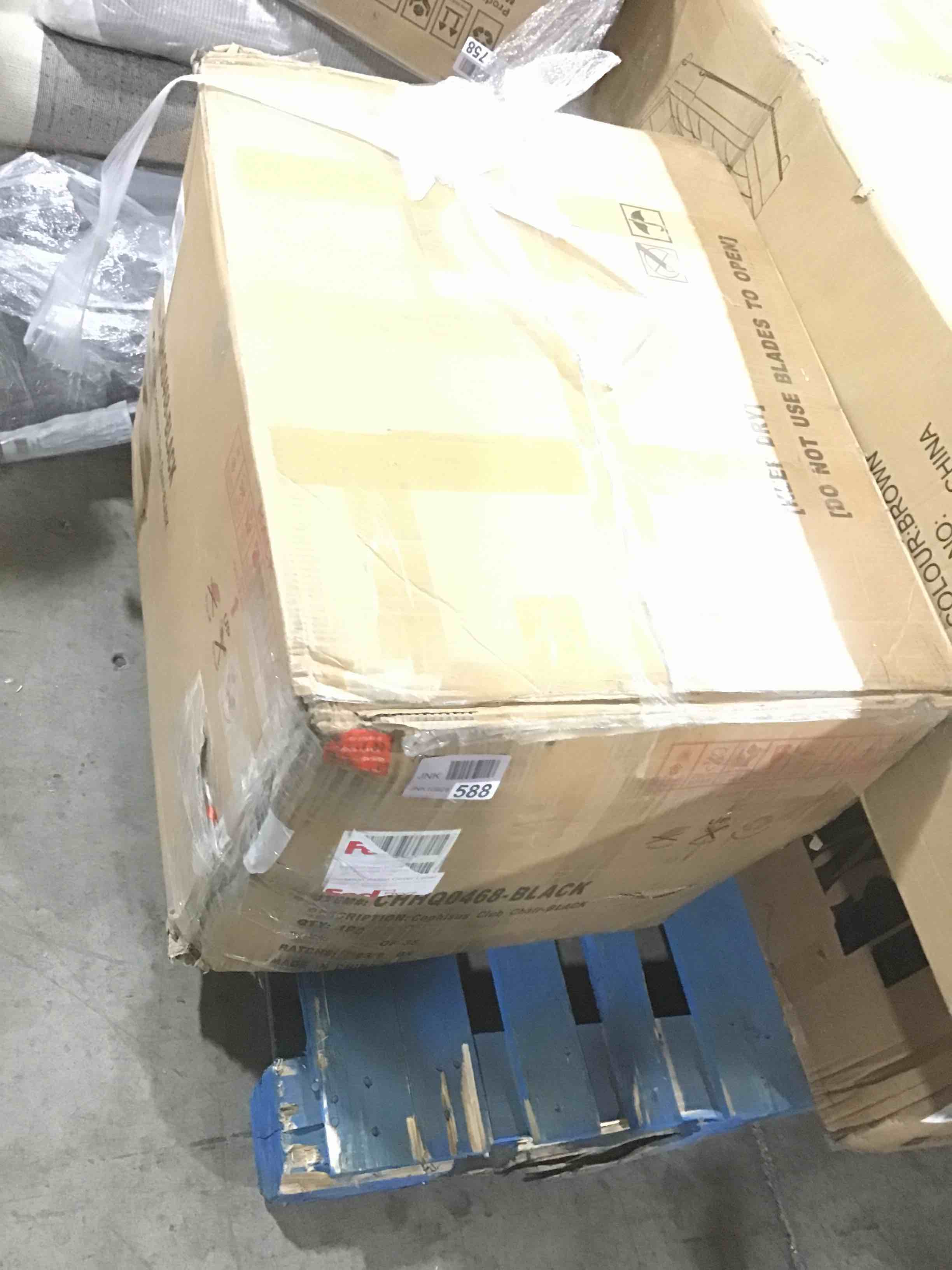 https://s3.amazonaws.com/lotting-images-prod/bidfta/RED5453034_1707408110823.jpeg
