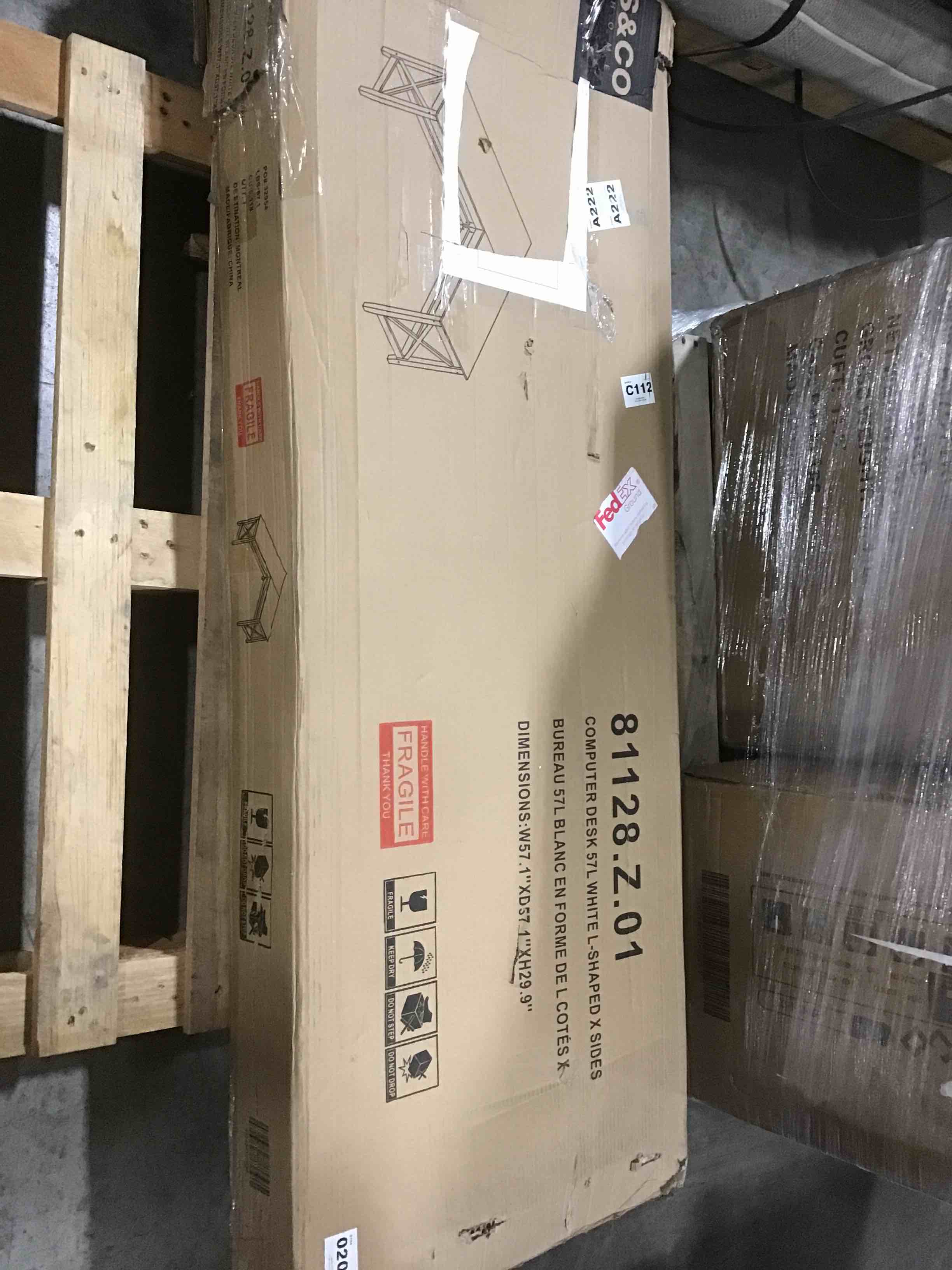 https://s3.amazonaws.com/lotting-images-prod/bidfta/RED5453051_1707414395884.jpeg