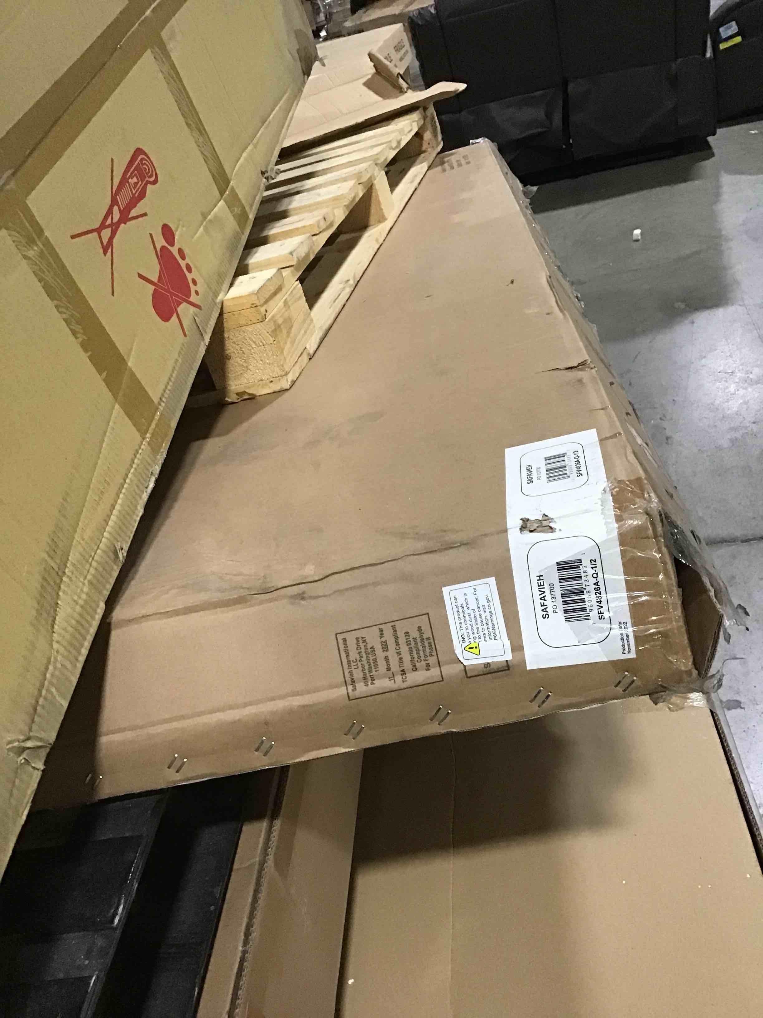 https://s3.amazonaws.com/lotting-images-prod/bidfta/RED5453591_1708105506294.jpeg