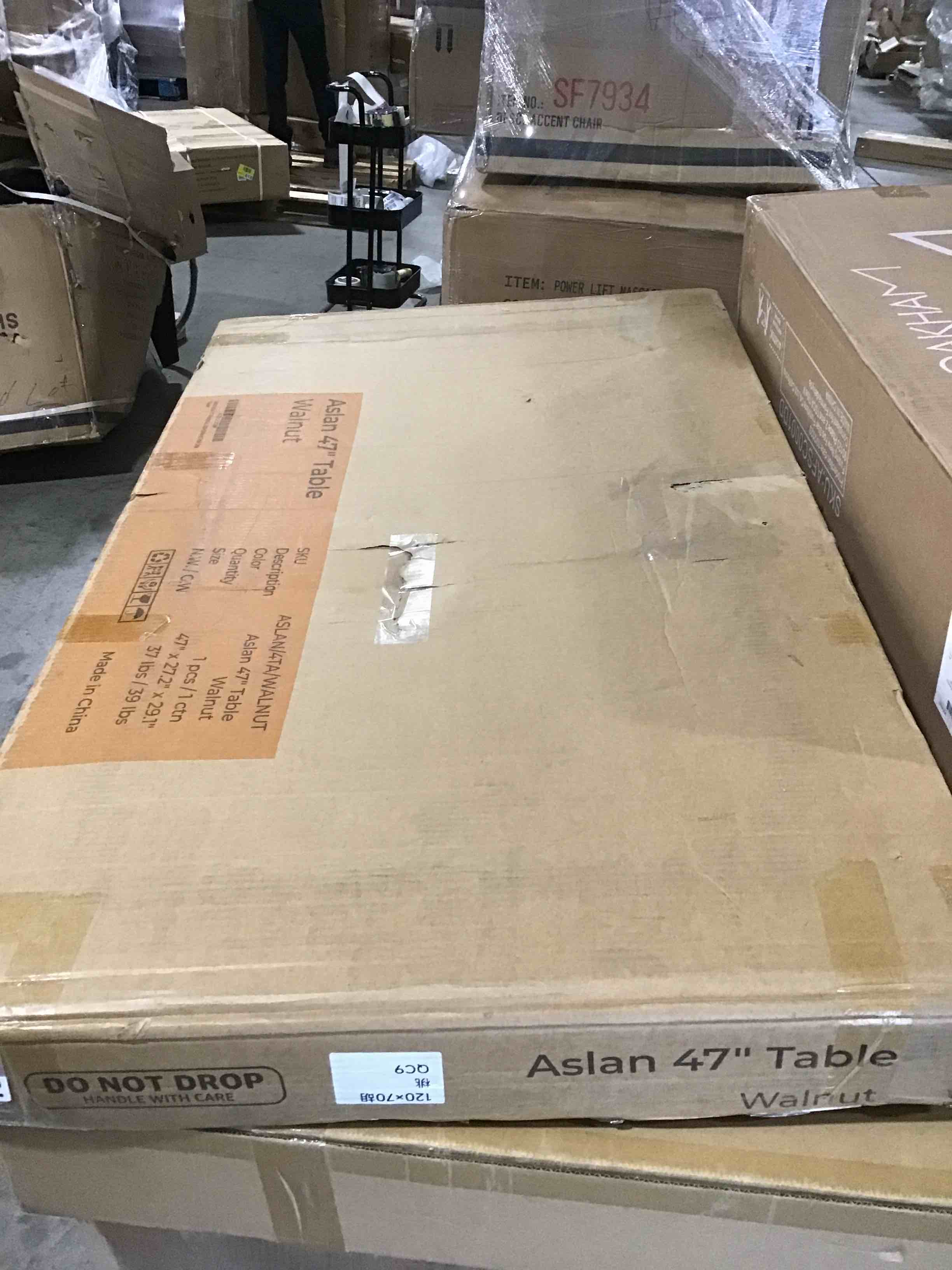 https://s3.amazonaws.com/lotting-images-prod/bidfta/RED5454294_1708978434409.jpeg