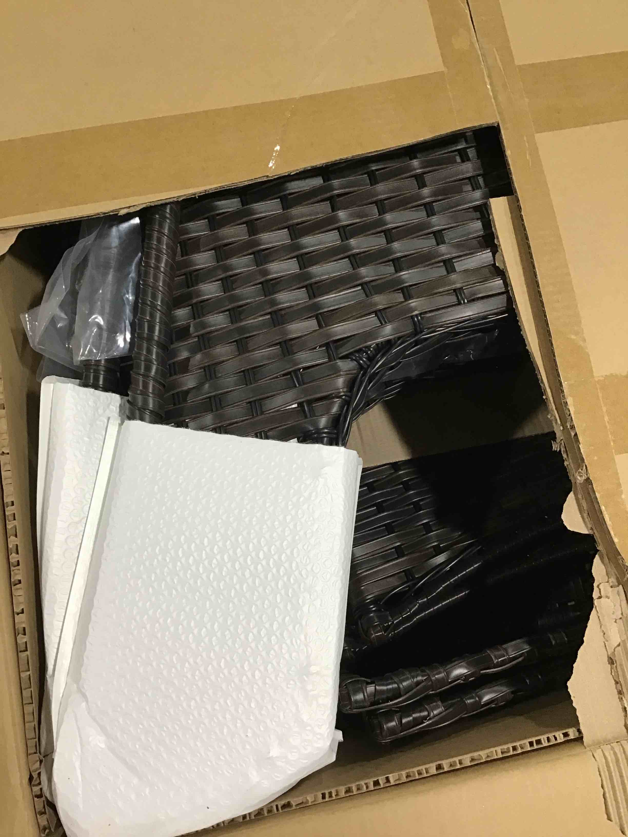 https://s3.amazonaws.com/lotting-images-prod/bidfta/RED5454812_1714139517023.jpeg