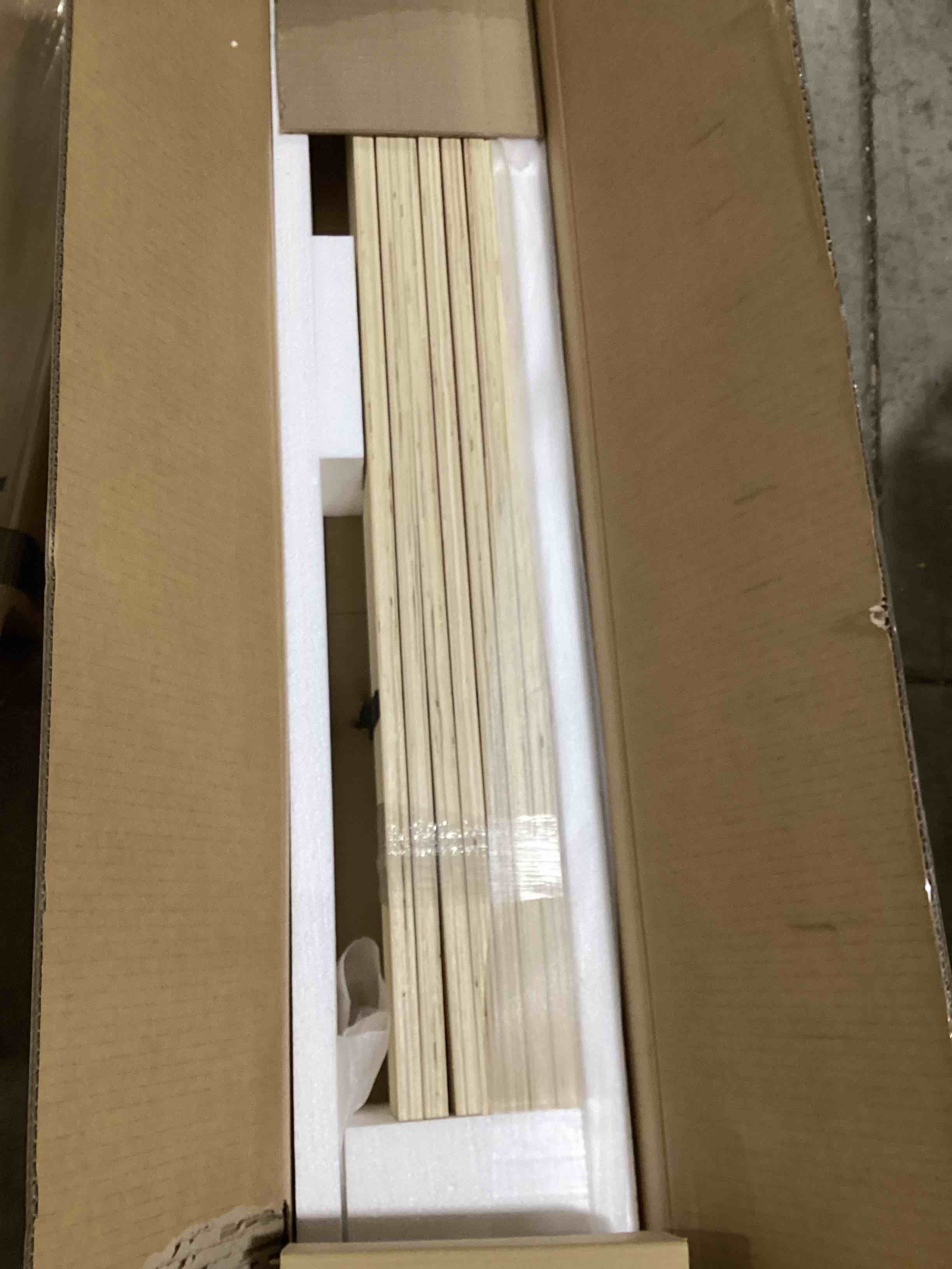 https://s3.amazonaws.com/lotting-images-prod/bidfta/RED5455439_1715195580946.jpeg
